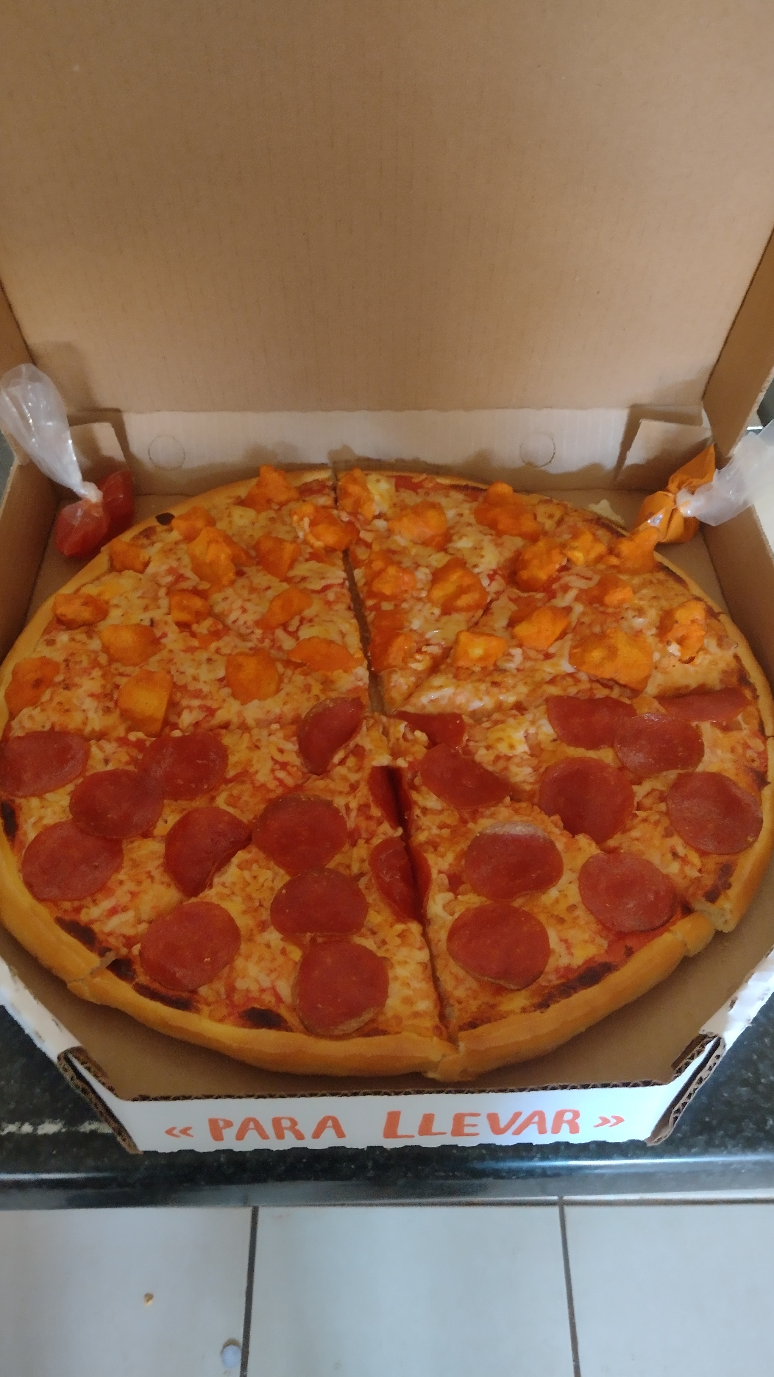 Pizzería DANELY image 2