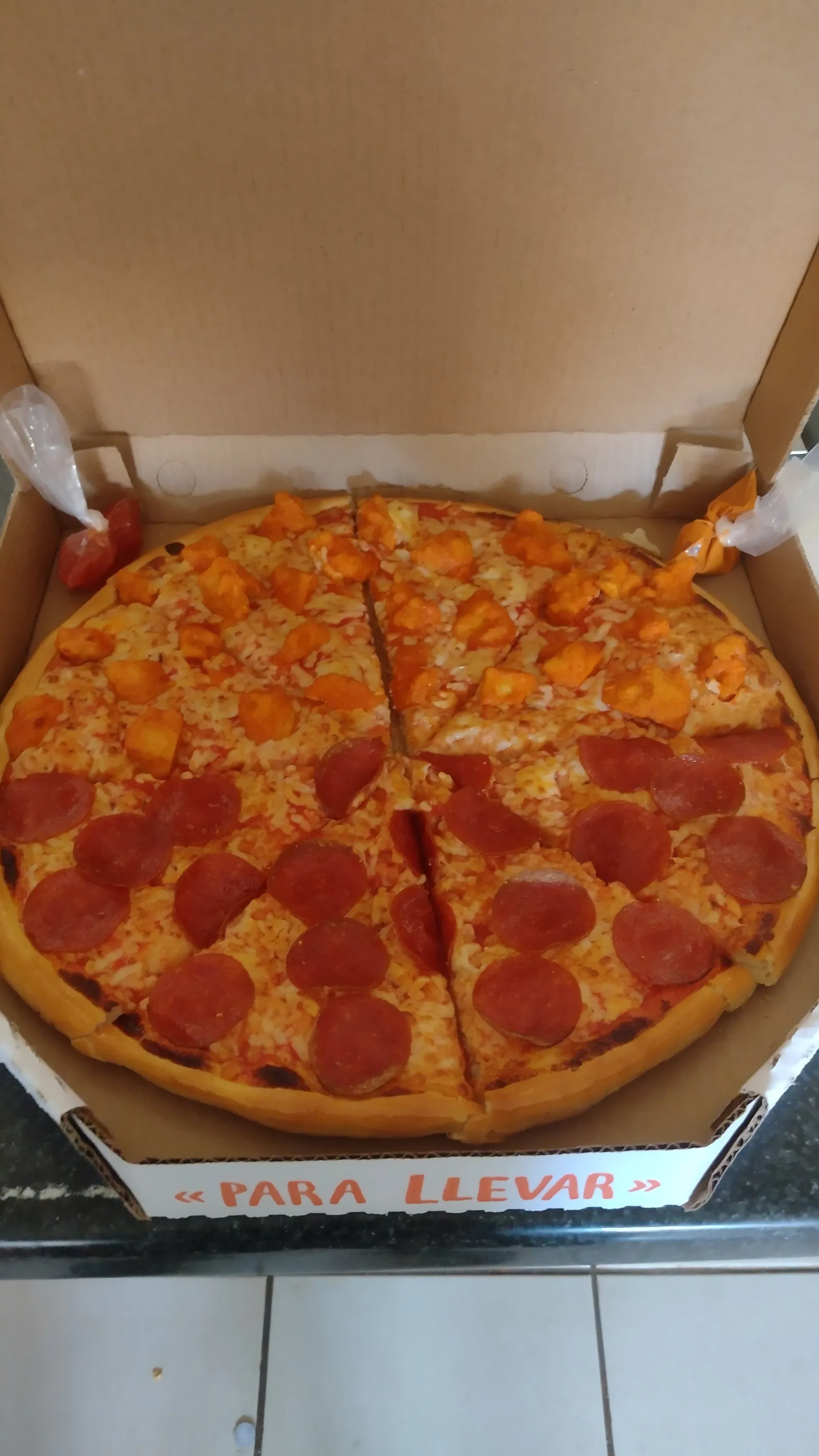 Pizzería DANELY image 2