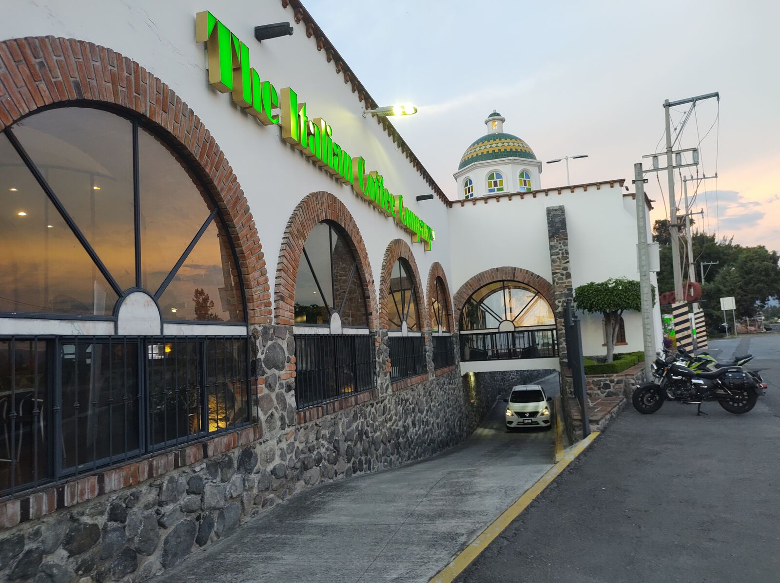 Casa De Piedra image 1