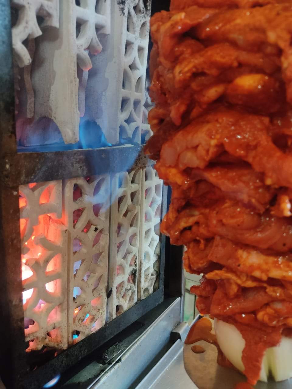 Taquería "El tío pachayo" image 3