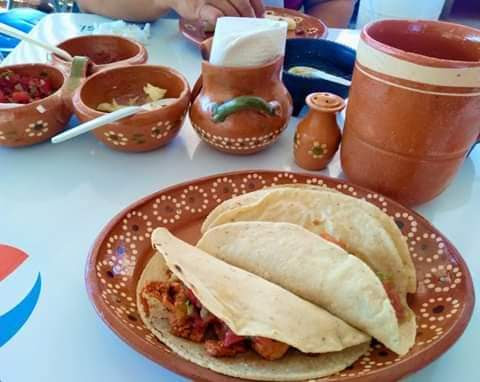 La Mexicana Restaurante image 1