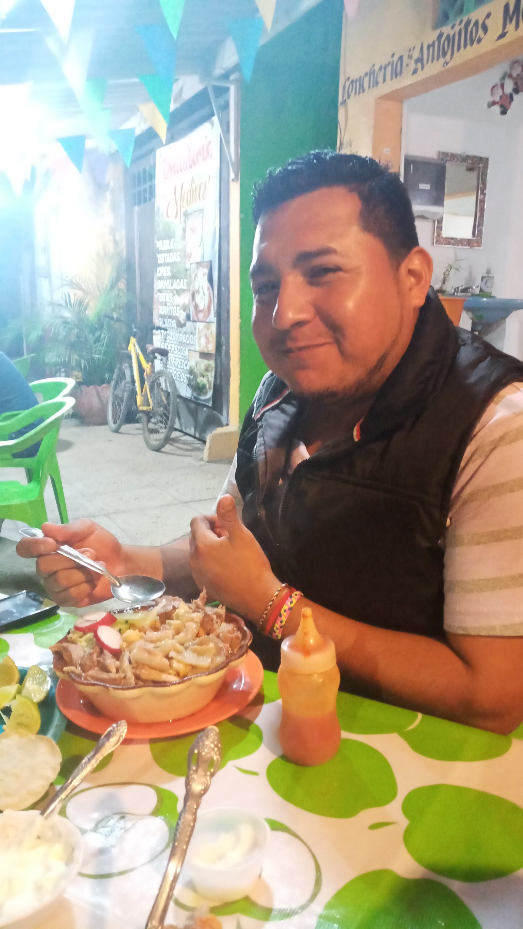 Cenaduria Medina image 9