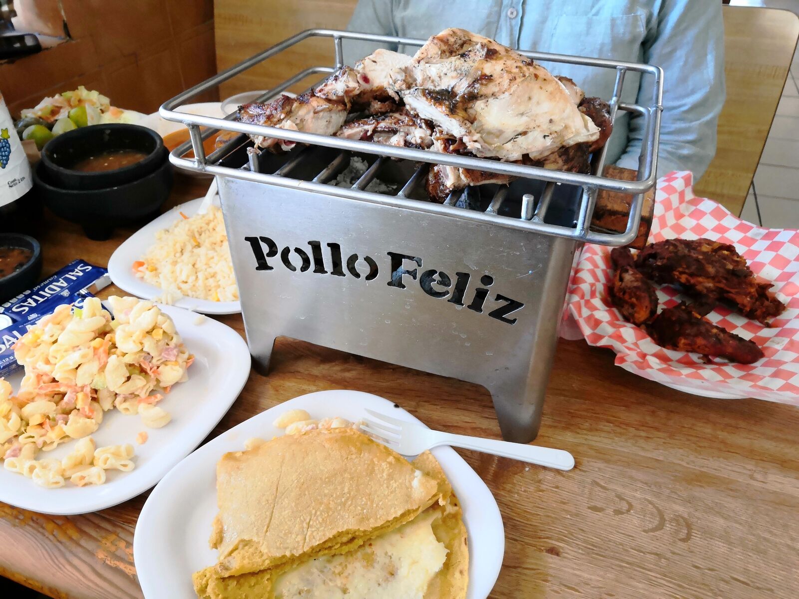 Pollo Feliz image 9