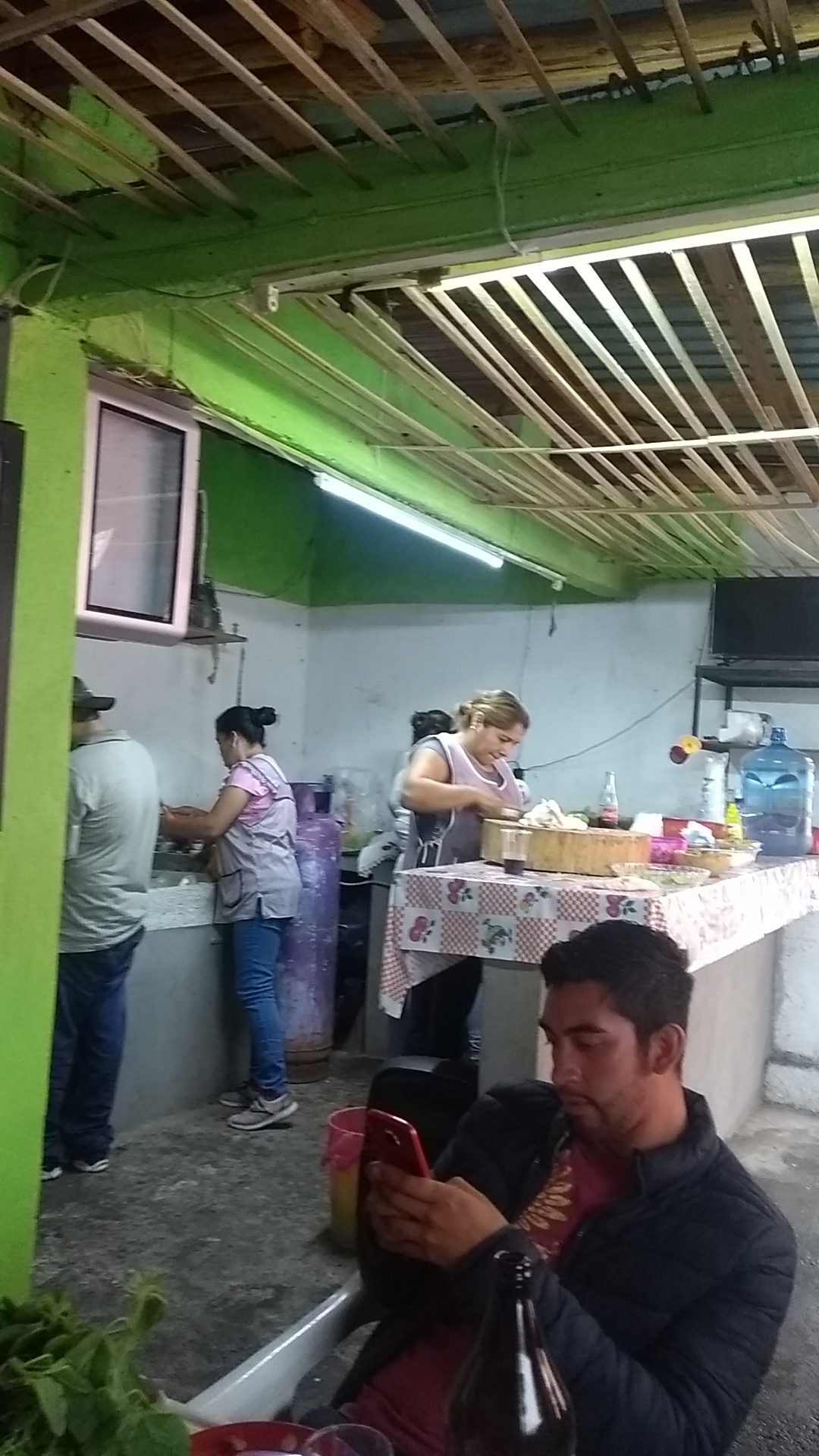 Tortas y tacos " El Barbas " image 2