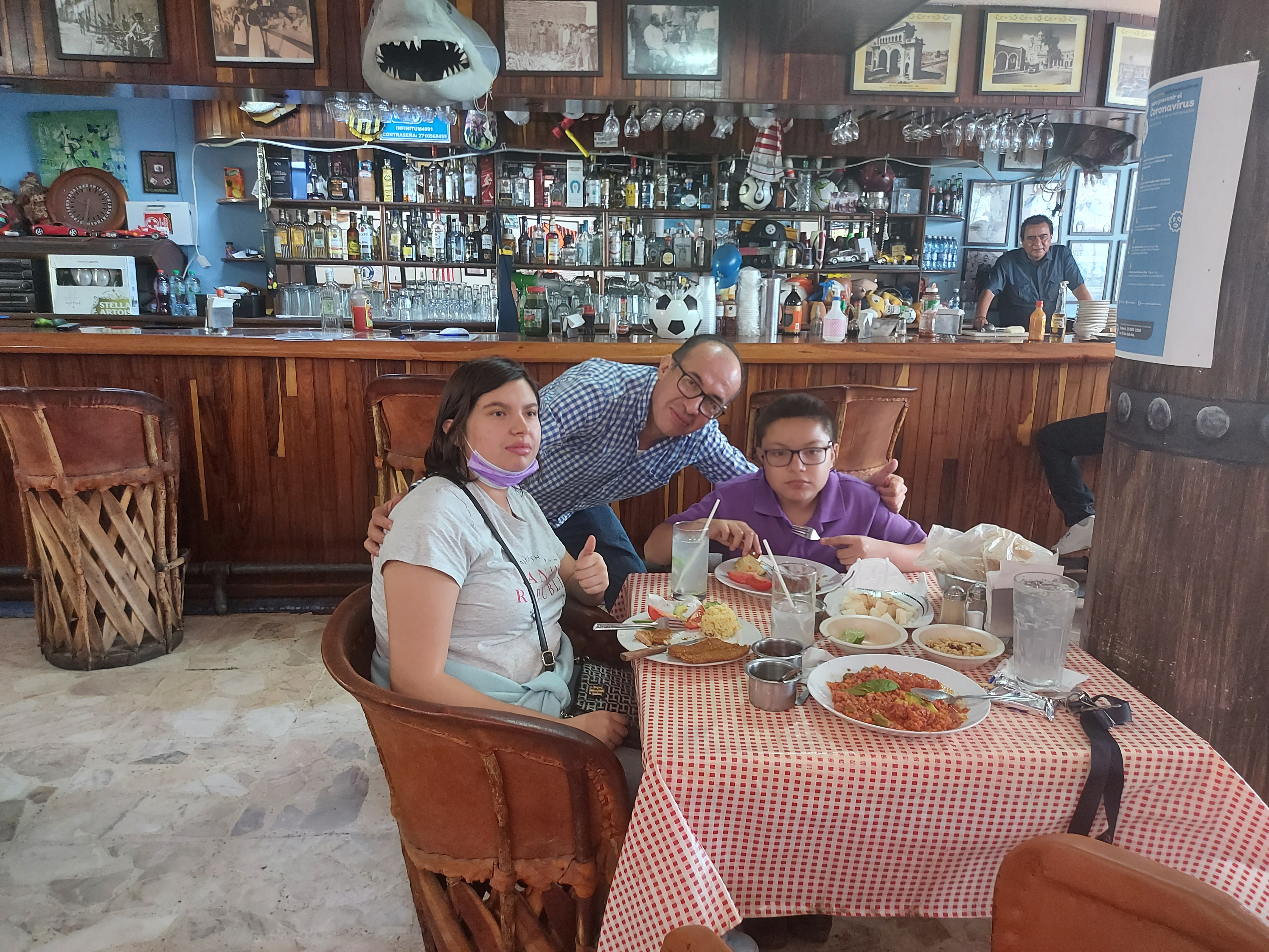 GURROLA Restaurant Bar ESTADIO image 1