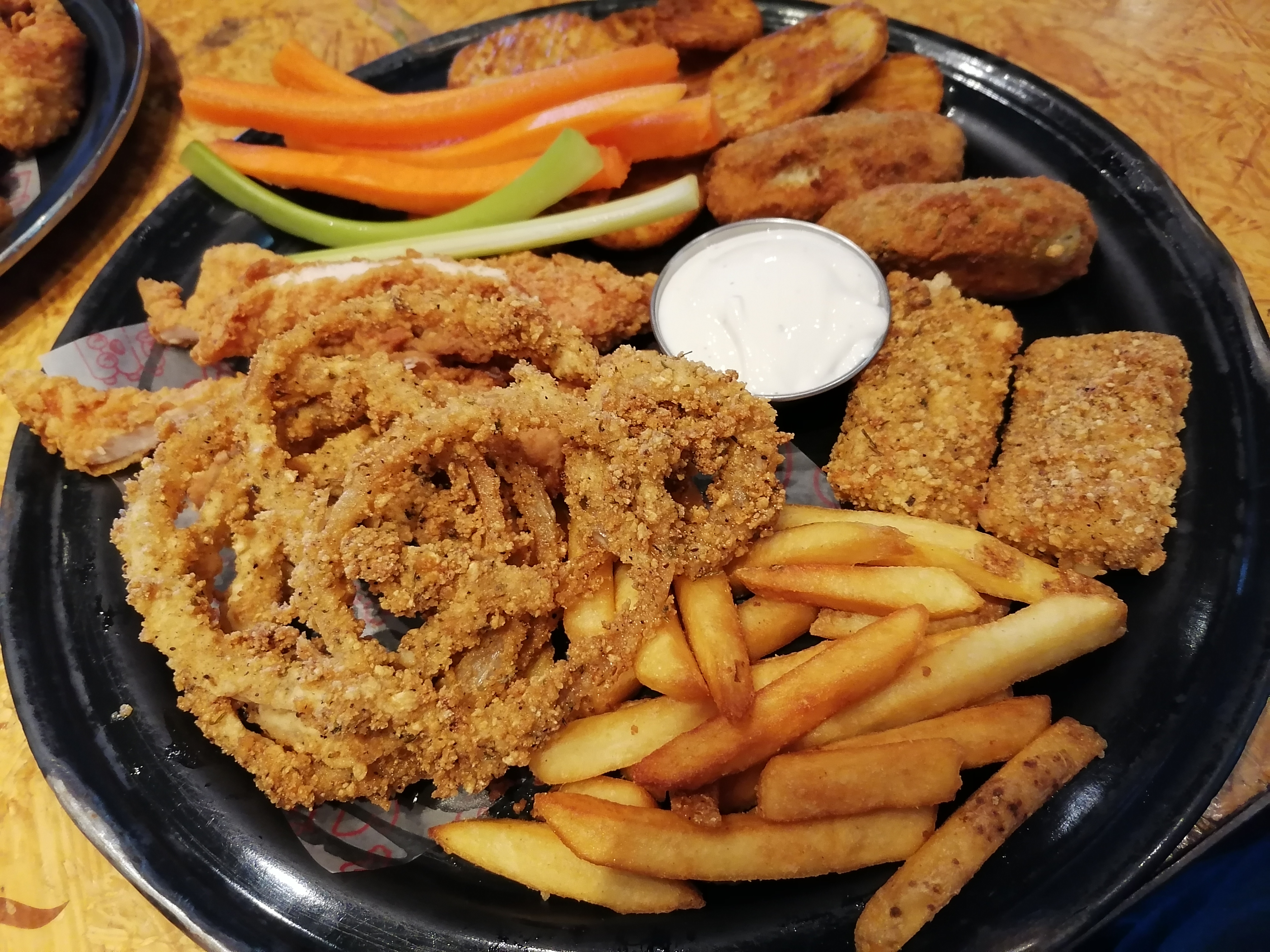 Las Alitas Oblatos image 5