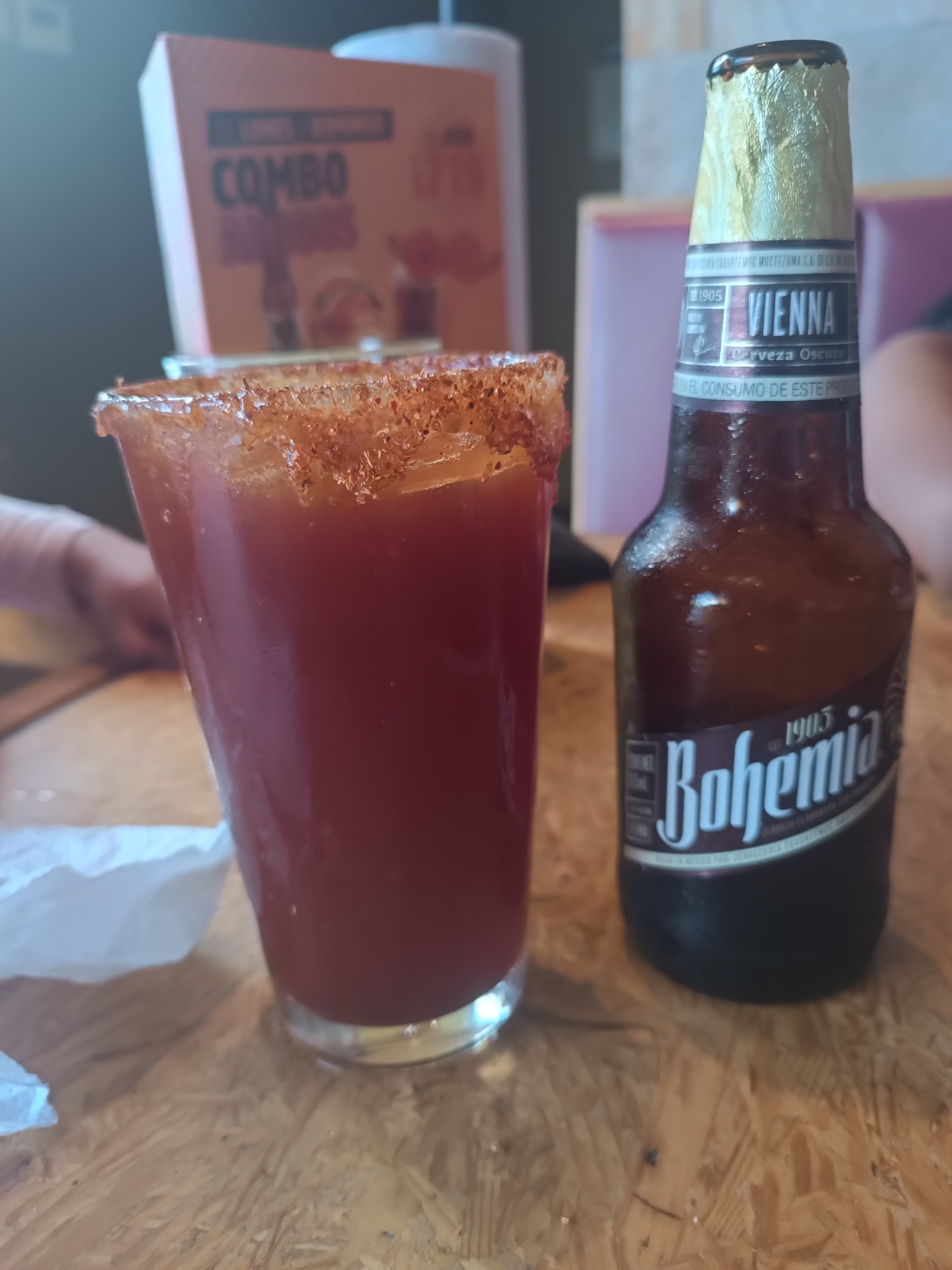 Las Alitas Oblatos image 10