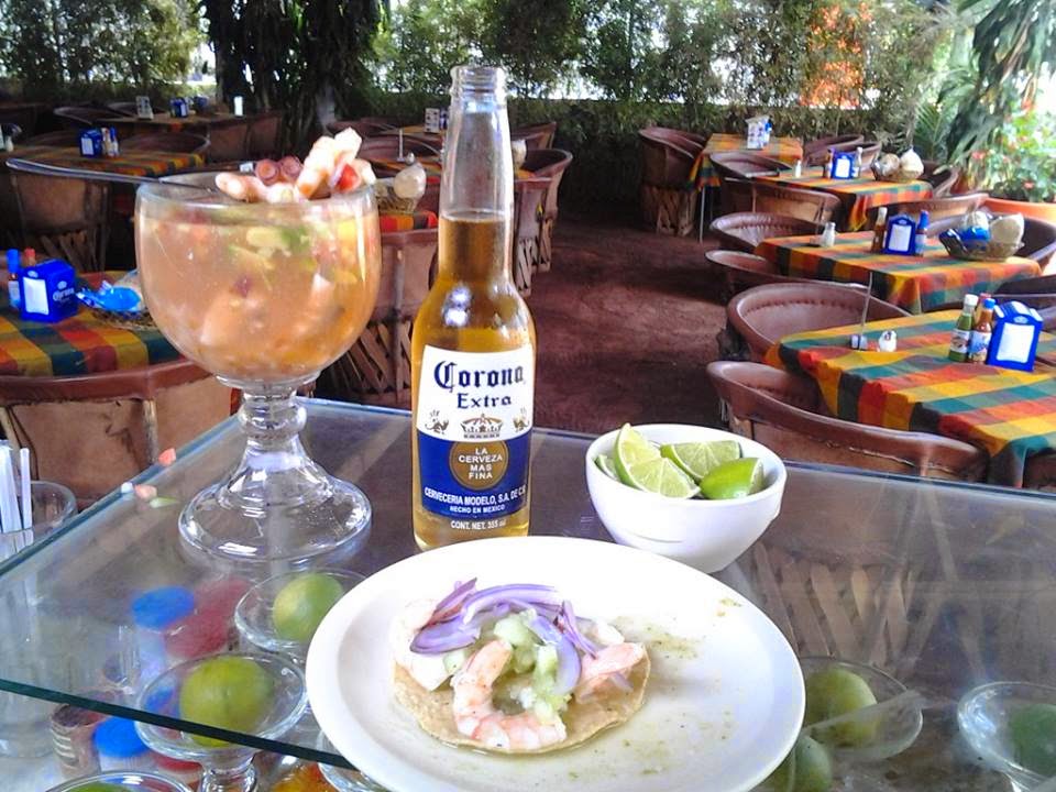 RESTAURANT DE MARISCOS LA ISLA DE MEXCALTITAN NAYARIT image 2