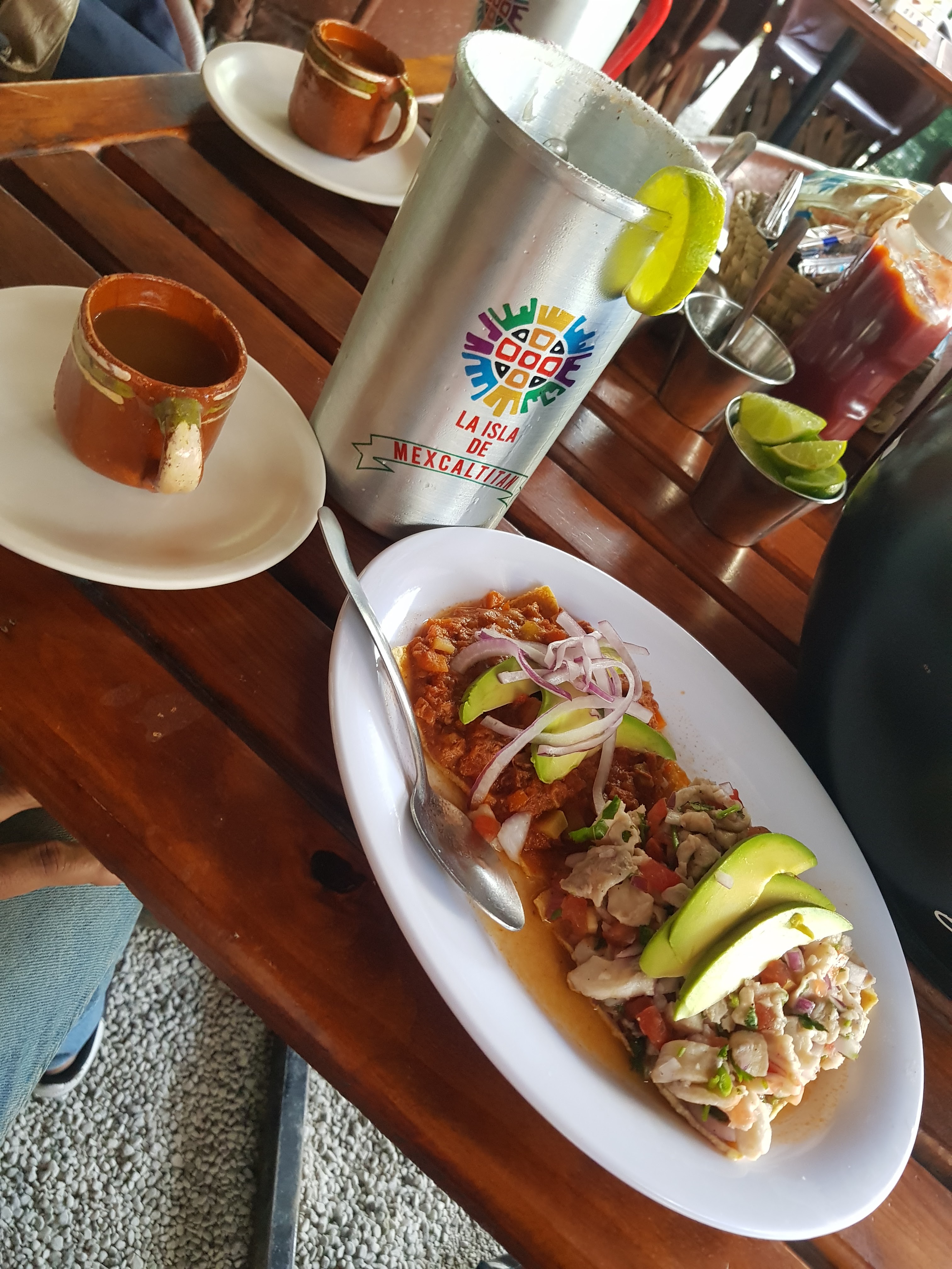 RESTAURANT DE MARISCOS LA ISLA DE MEXCALTITAN NAYARIT image 8