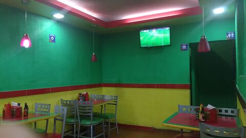 Rodeo Cruzeli's Pizza image 5
