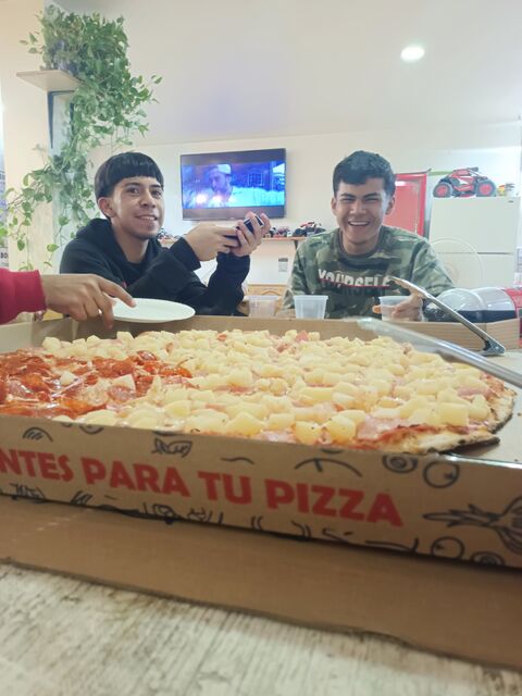 Benny's Pizza image 6