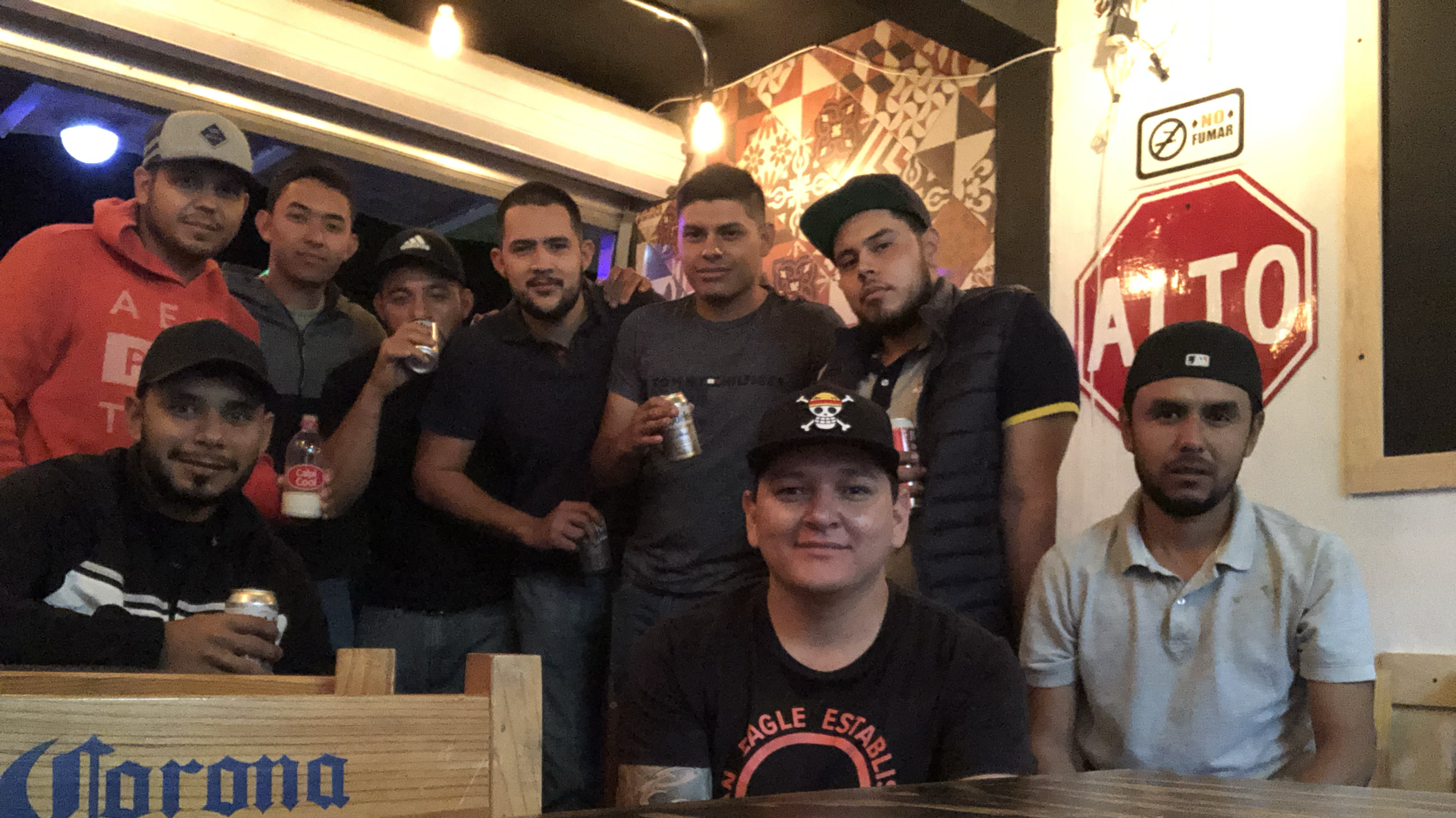 El perro negro sushi bar&wings image 3