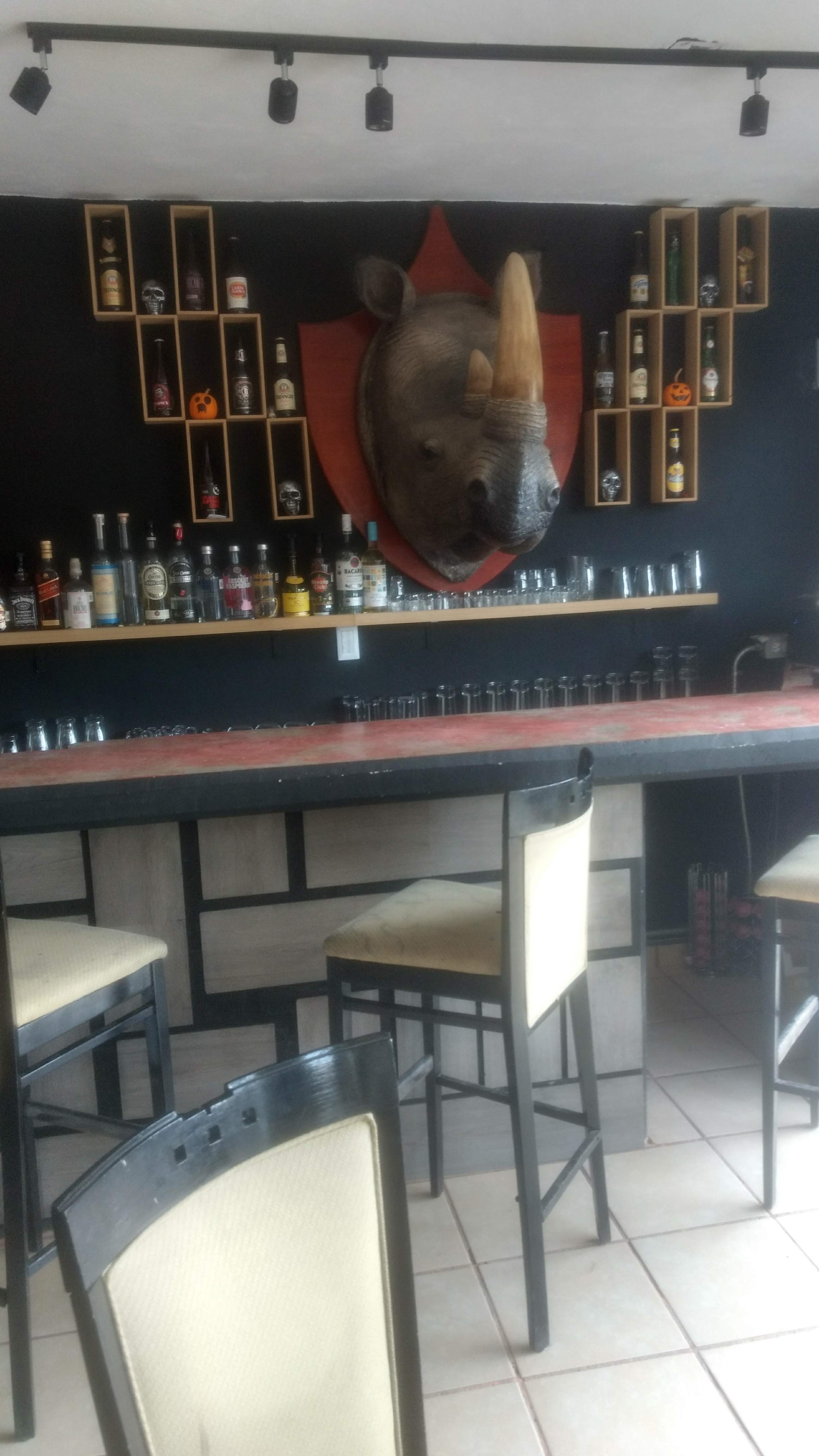 B&B Bacanos Beer image 3