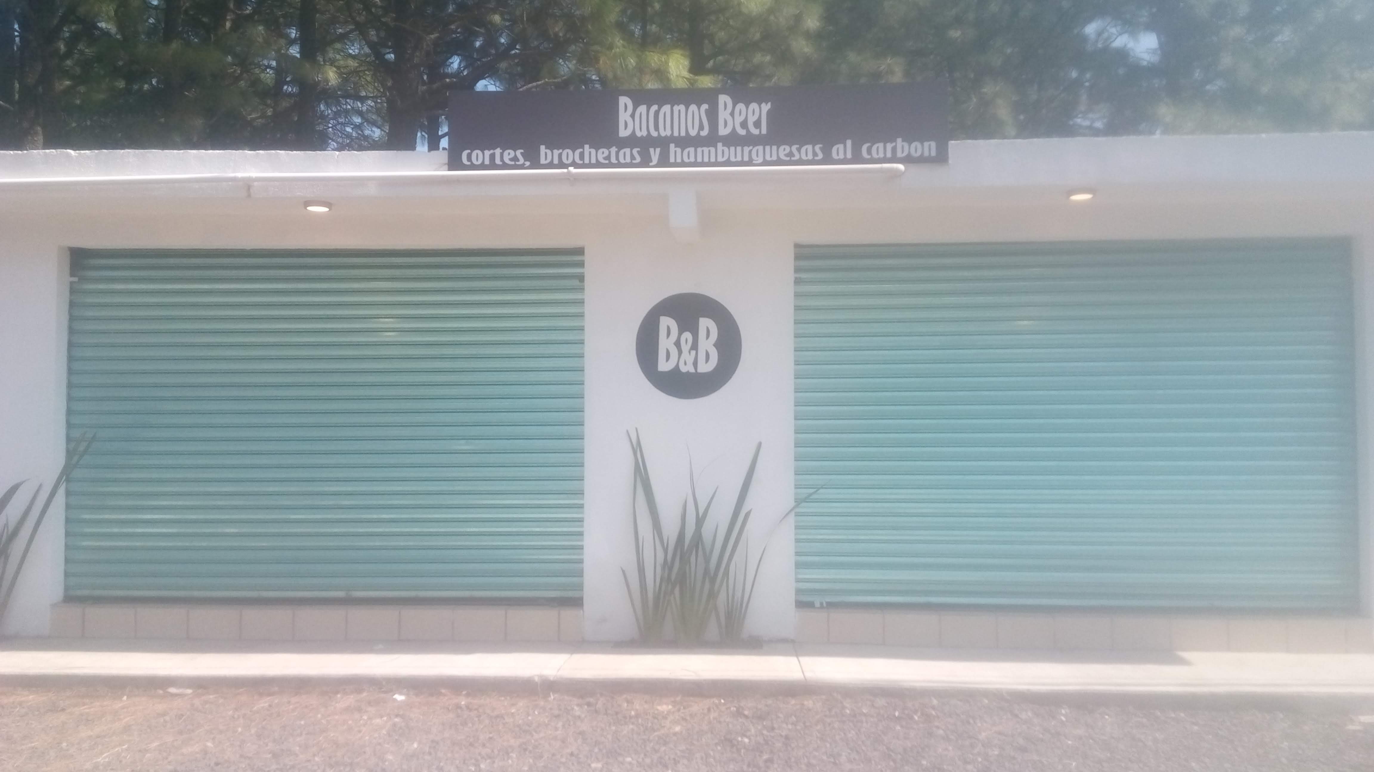 B&B Bacanos Beer image 9