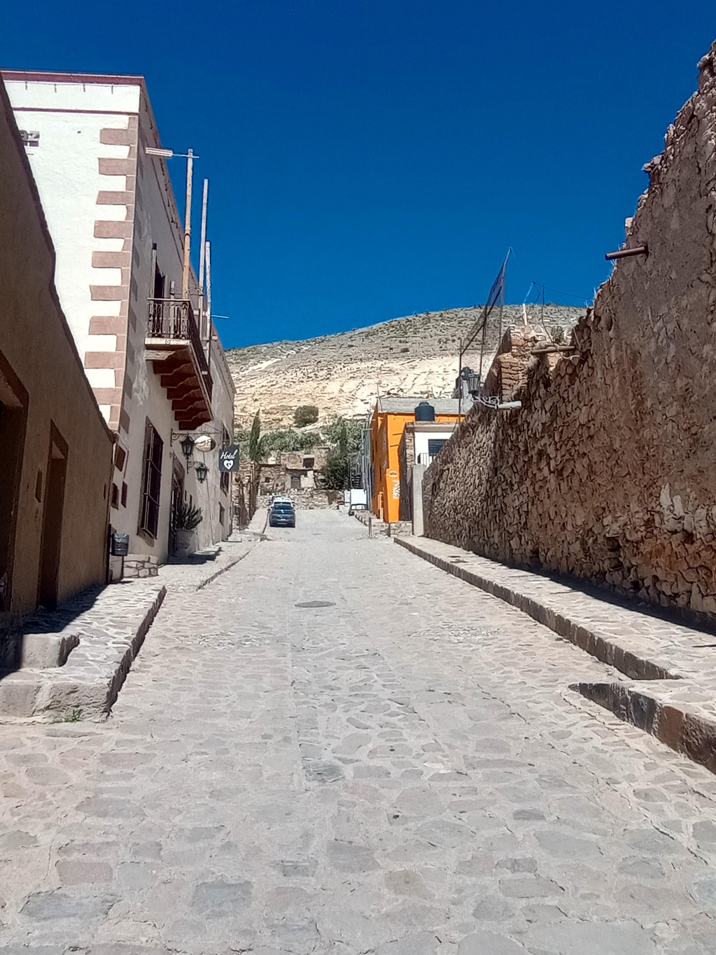 El Forastero image 4