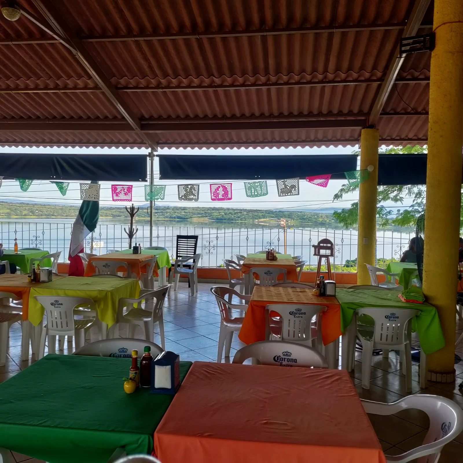 La Terraza image 1