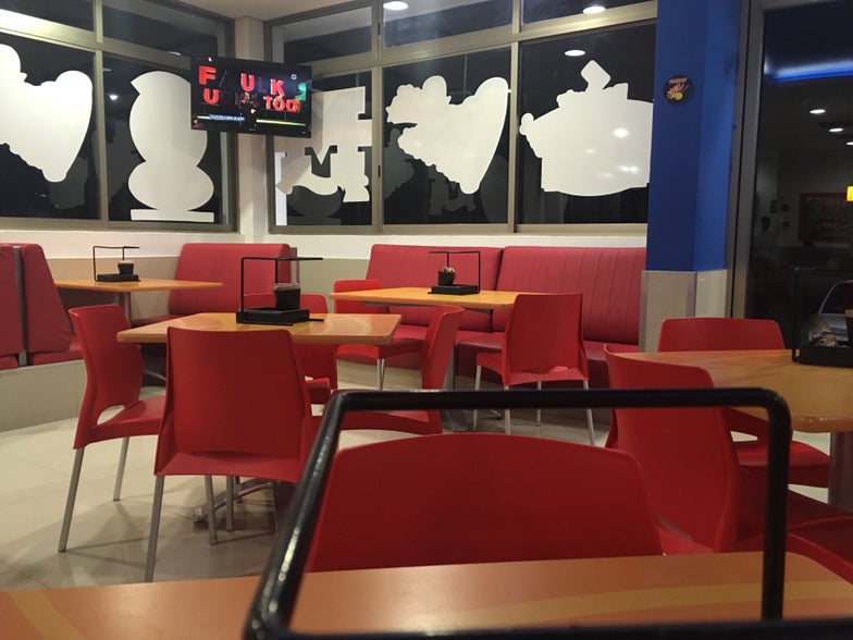 Domino's Pizza image 9