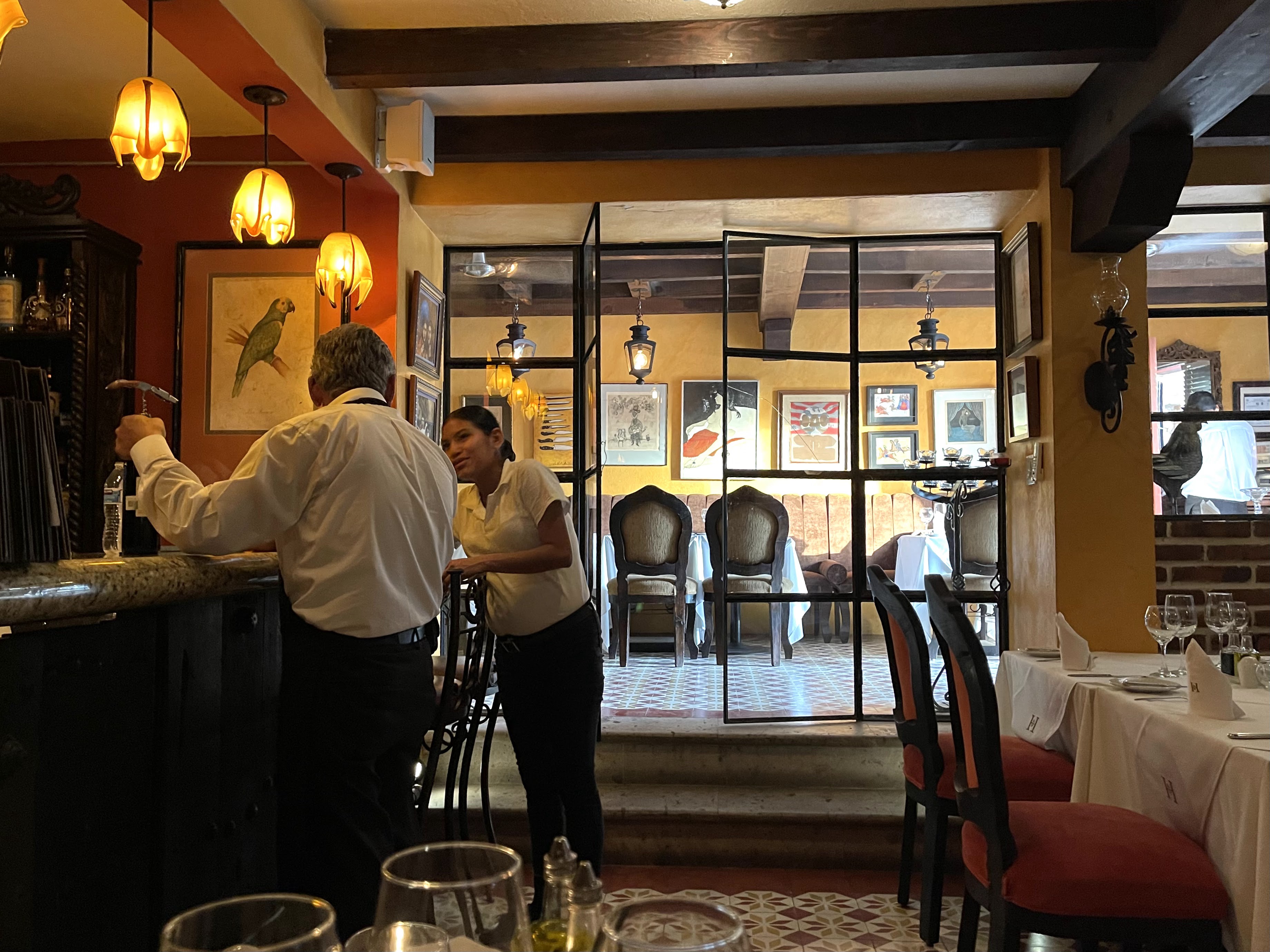 H Restaurant image 1