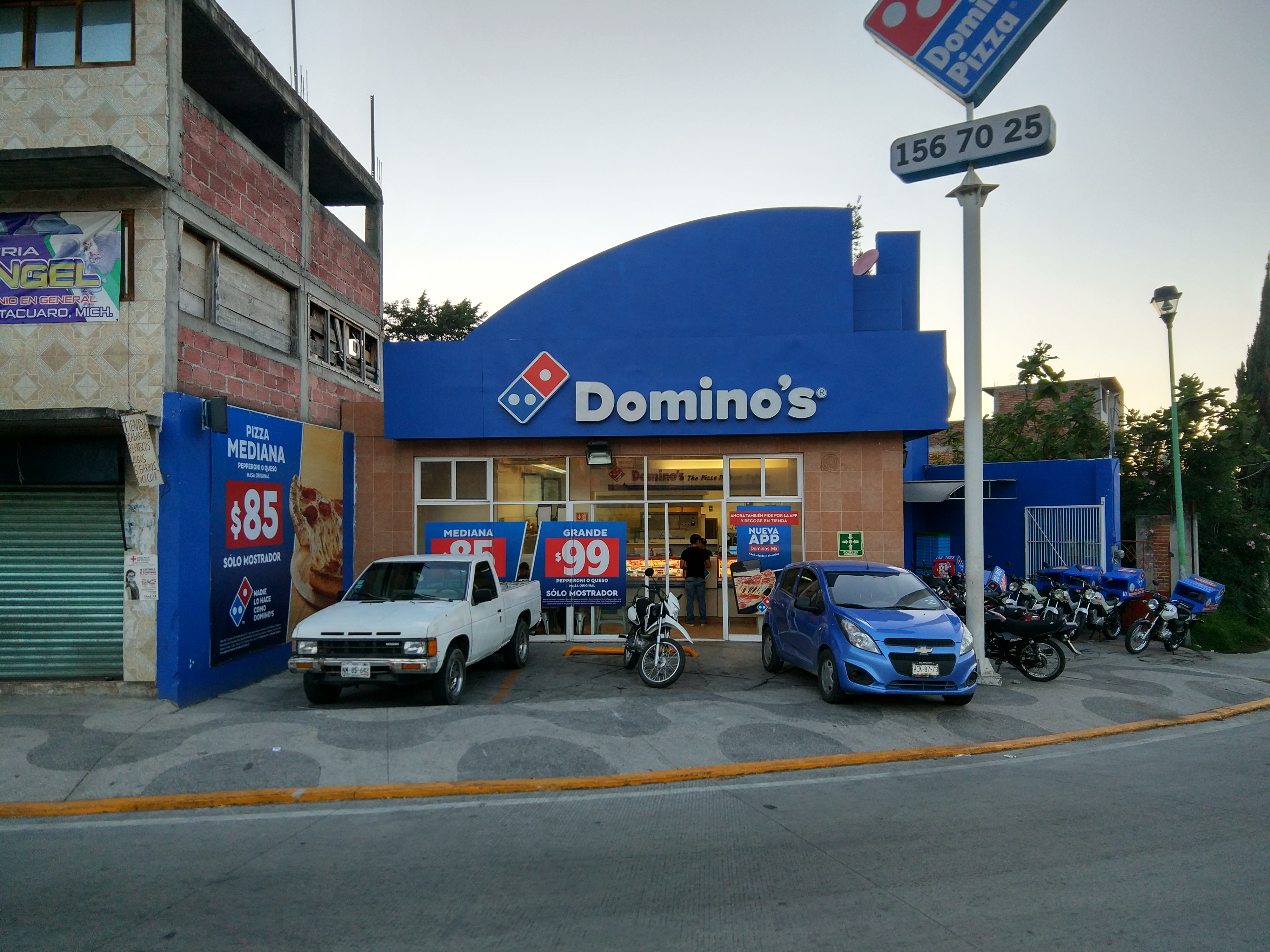 Domino's Zitacuaro image 1
