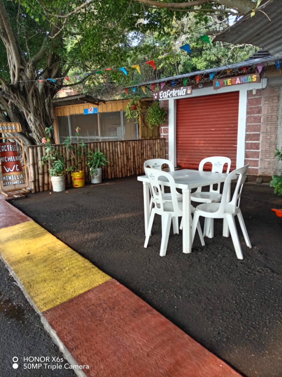 Mariscos El Puente image 1