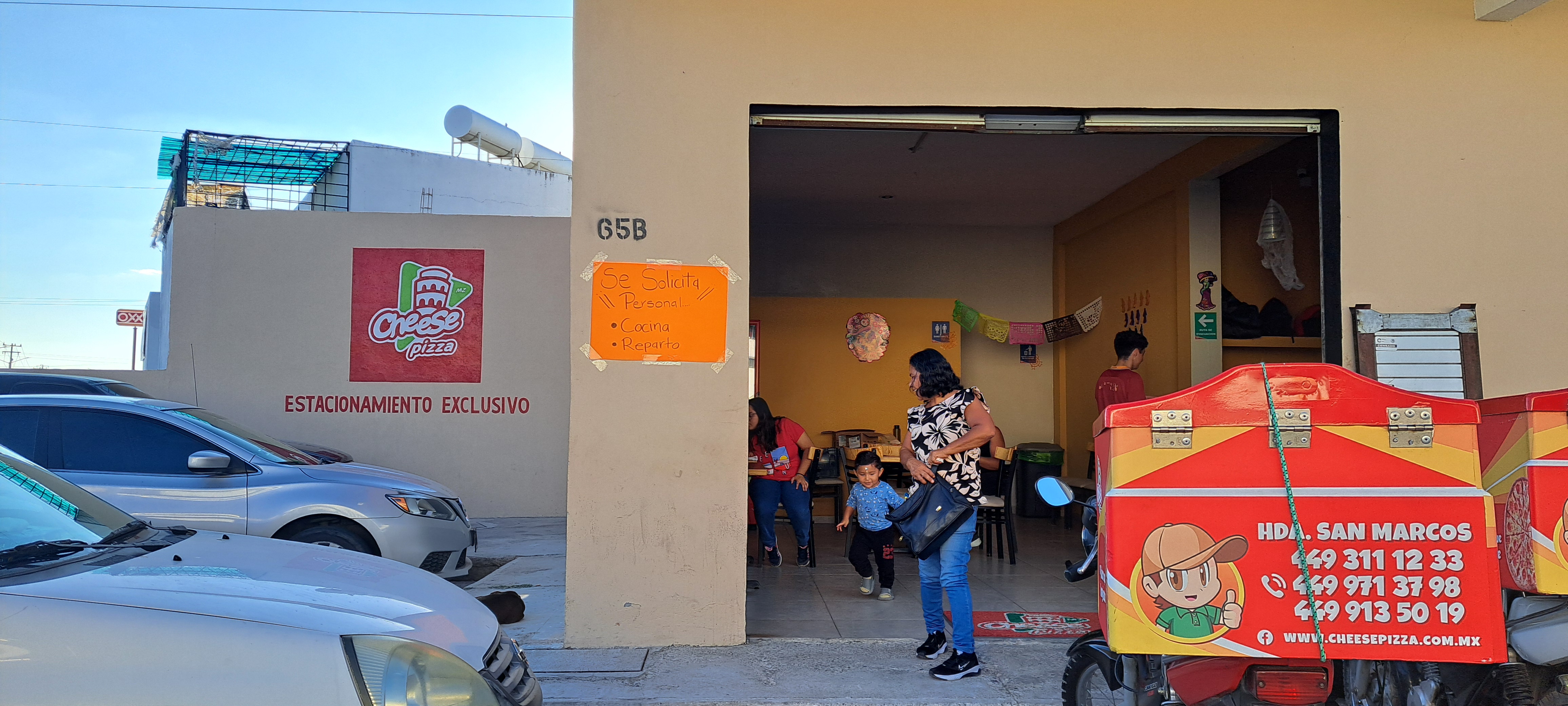 Cheese Pizza Hacienda San Marcos image 5