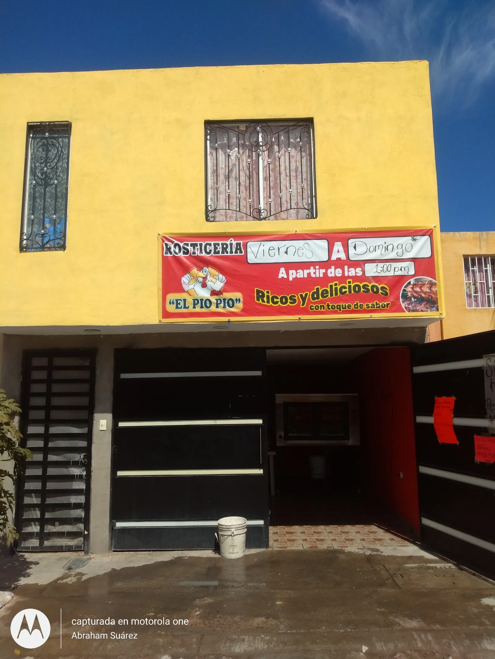 Rosticeria "El pío pío" image 1