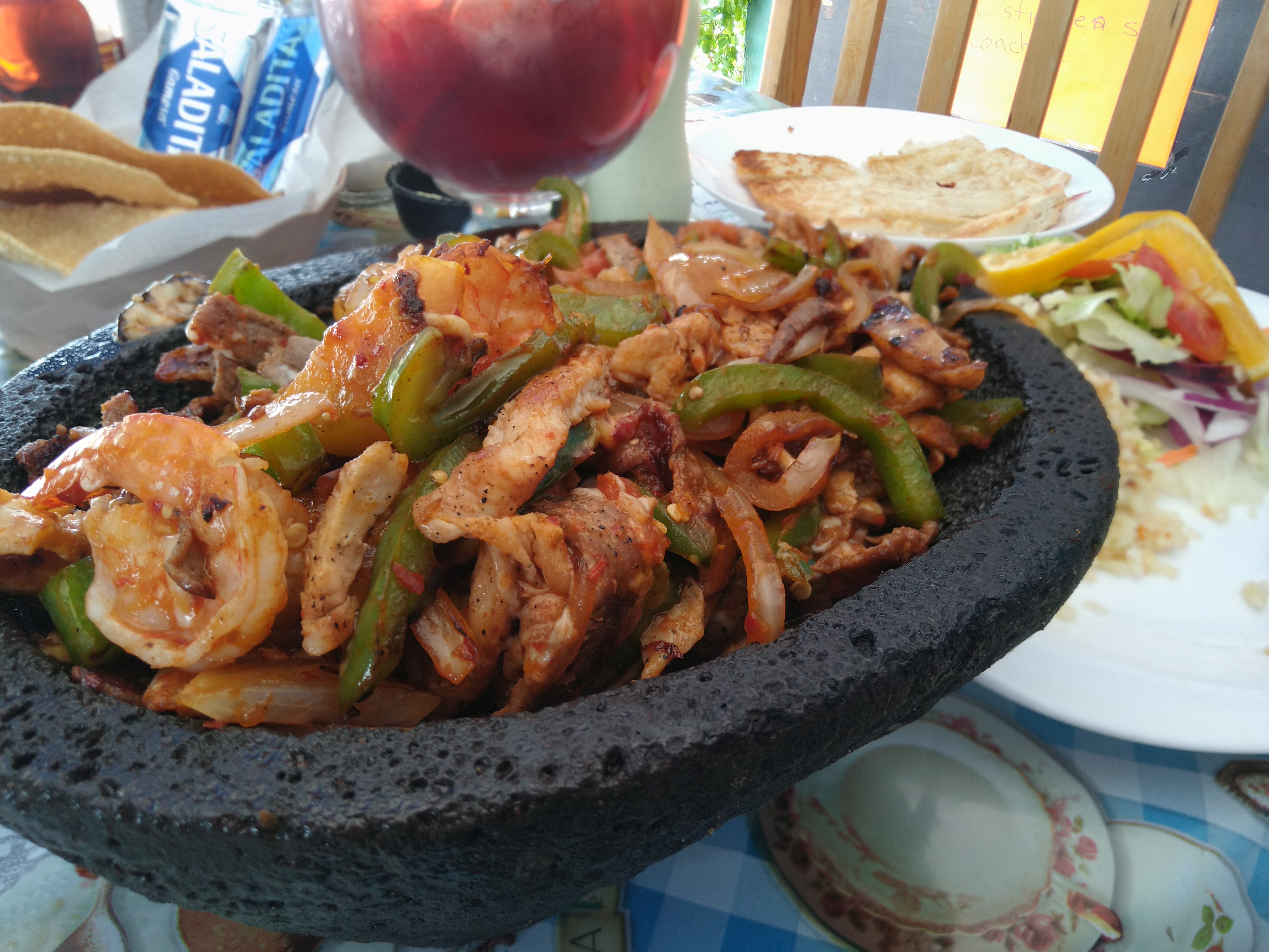 Sol, Mar Y Tierra image 2