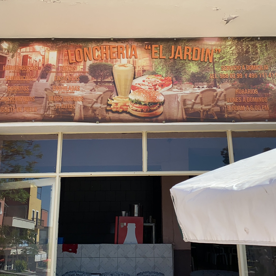 Loncheria El Jardin image 7