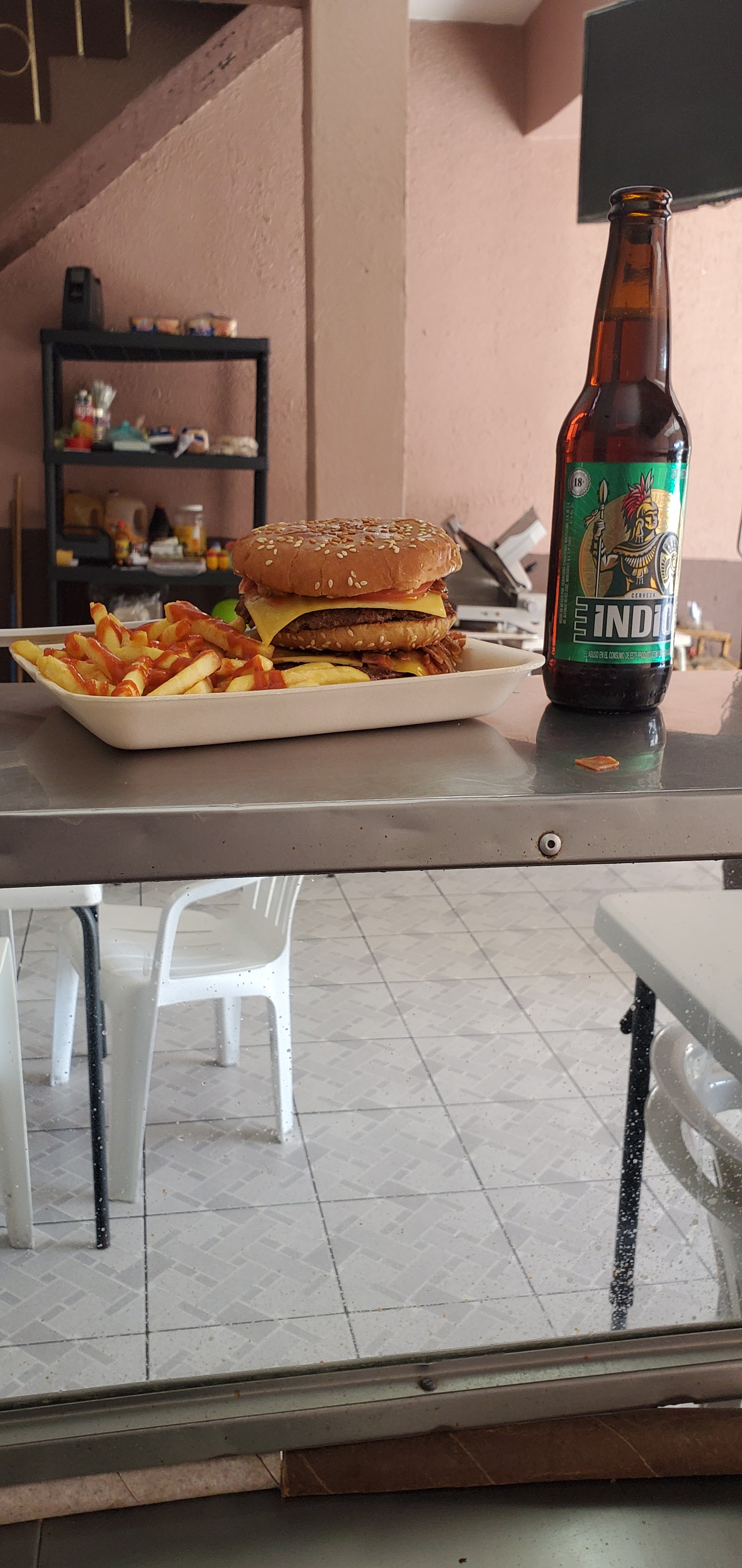 Loncheria El Jardin image 9