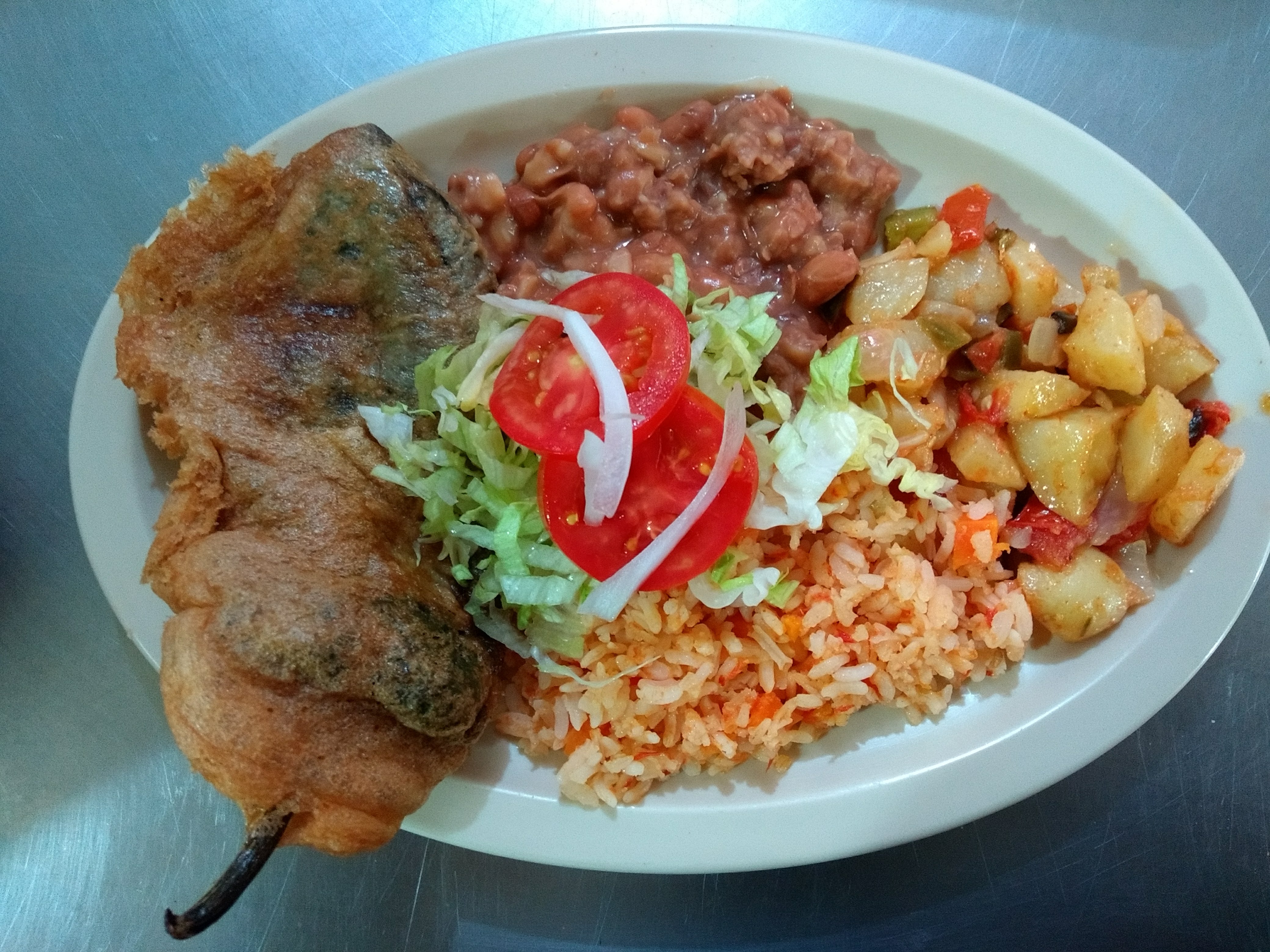 Loncheria Y Mariscos La Peñita image 8