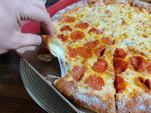 Cheese Pizza Villa Hidalgo image 5