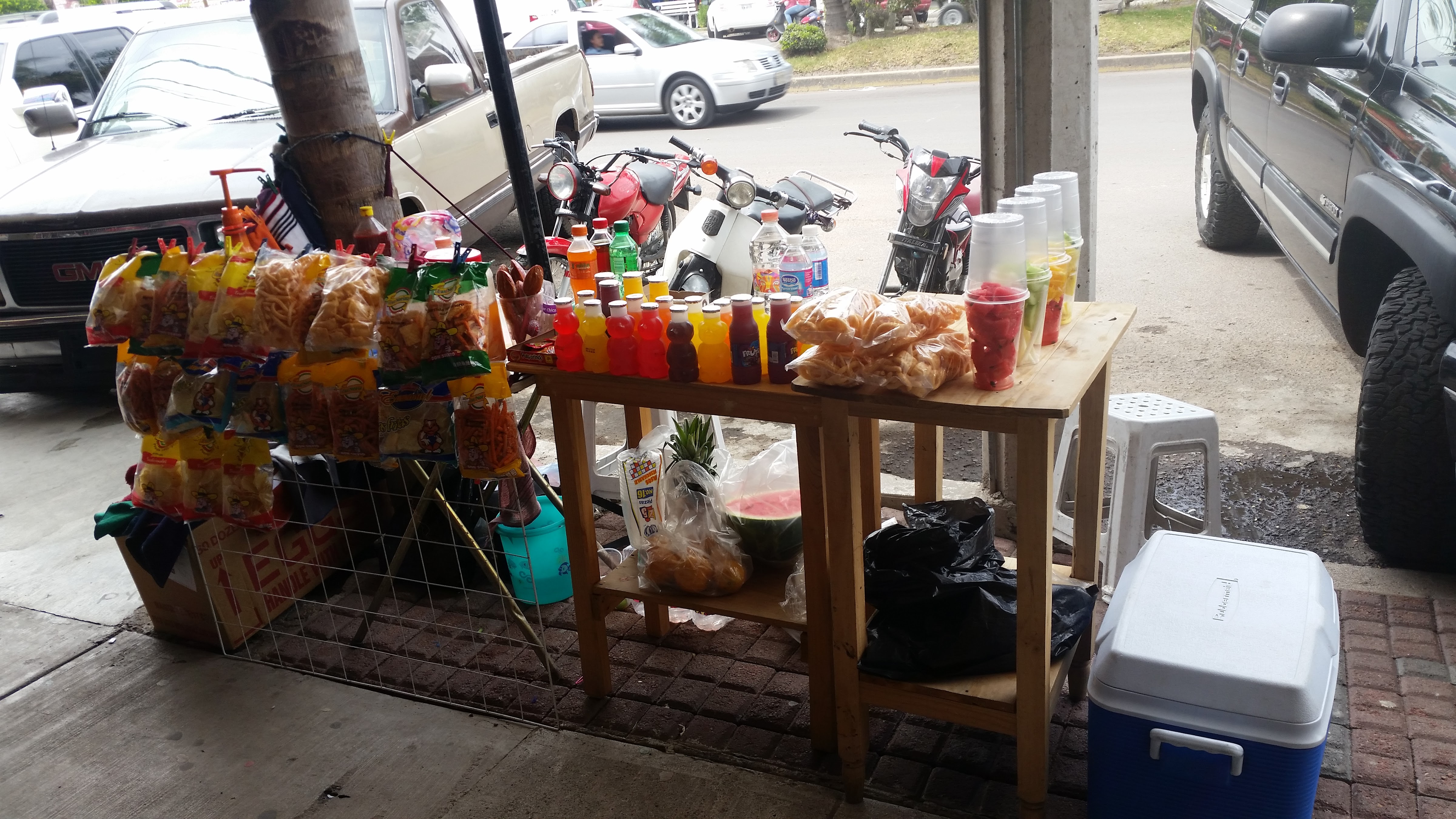 Papas Preparadas Y Frutas image 2