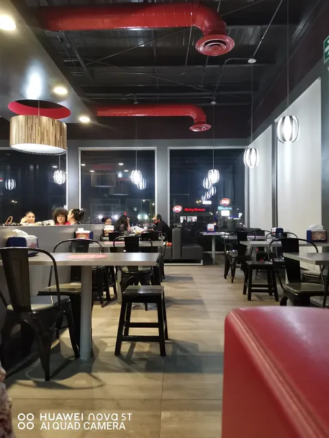 CARL''S JR. image 3