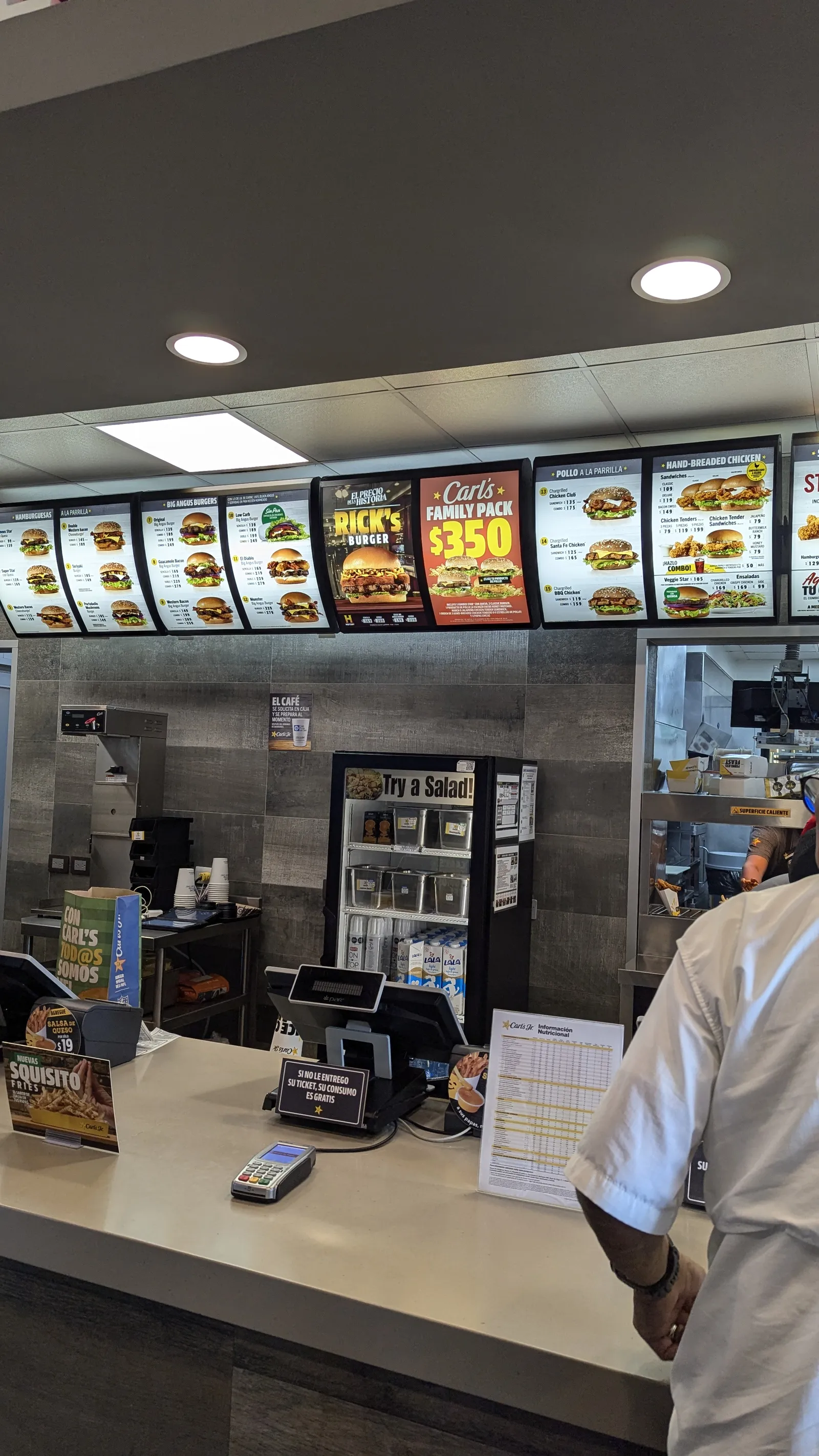 CARL''S JR. image 6