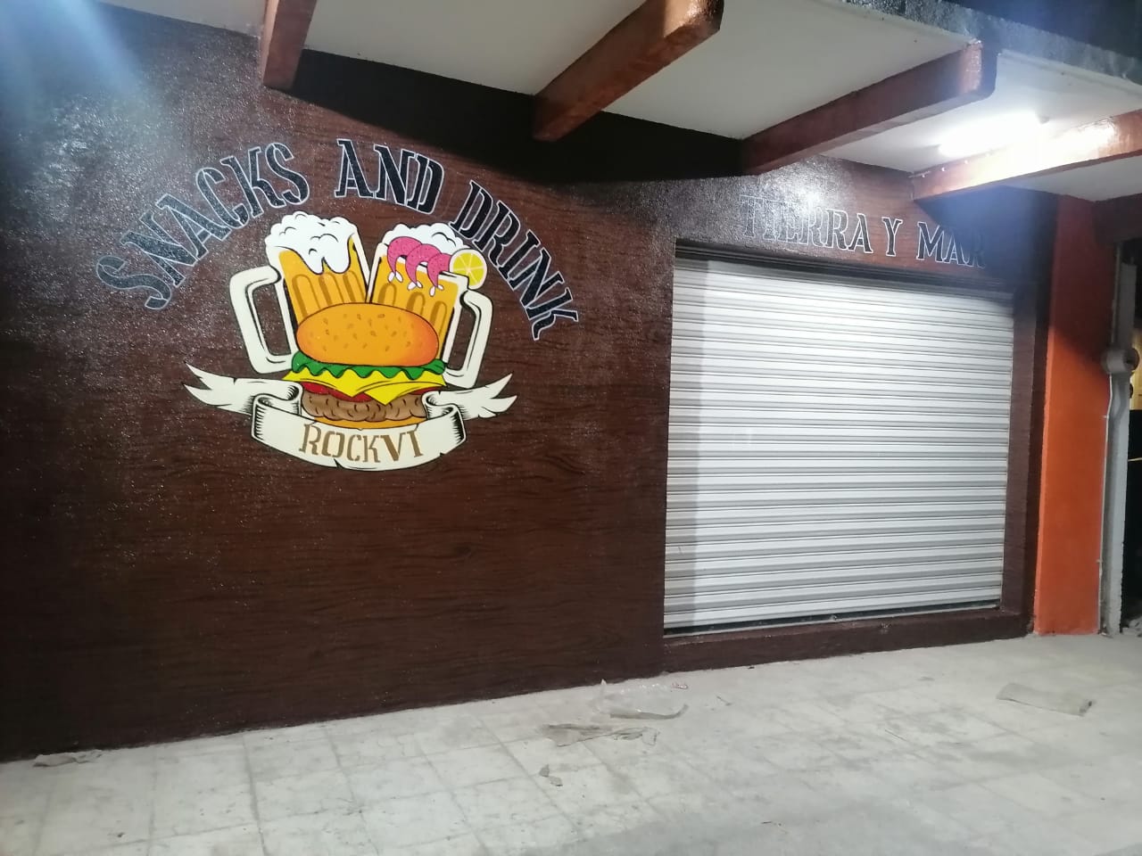 Snacks And Drink Rokvi image 9