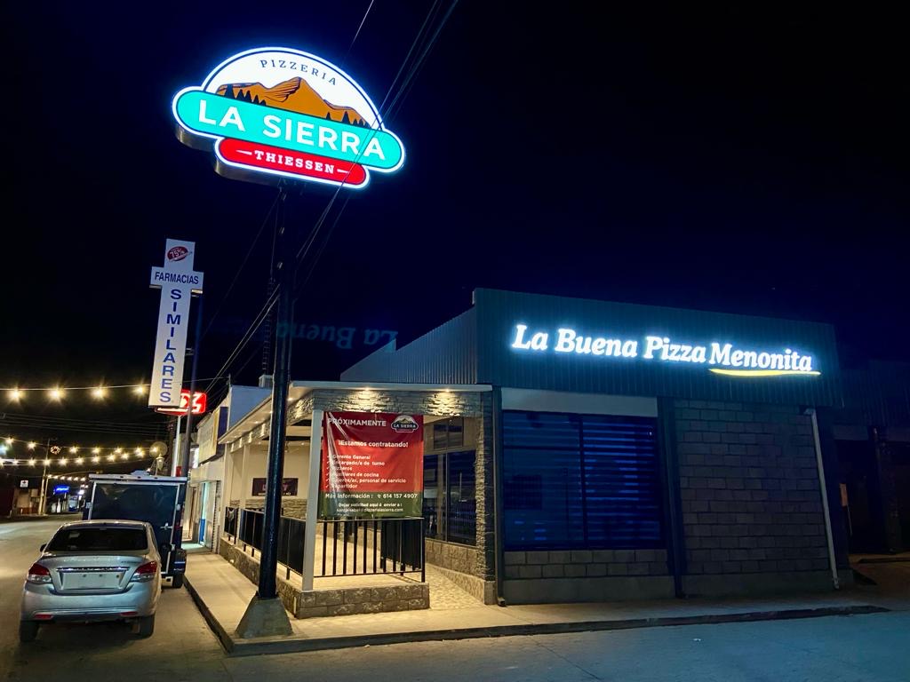 Pizzería La Sierra image 1