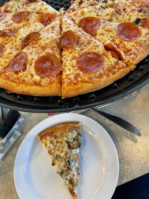 Pizzería La Sierra image 2