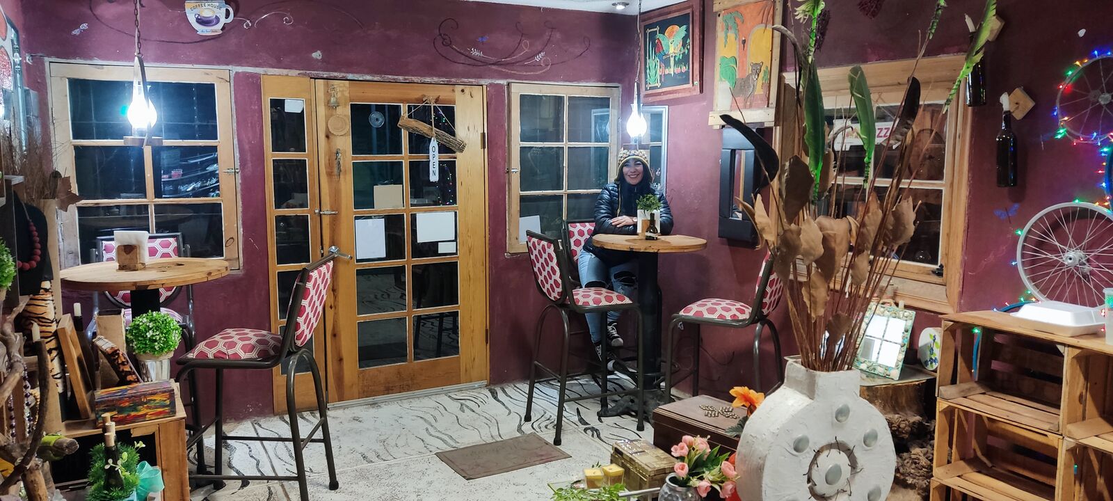 Bichos Cafe image 2