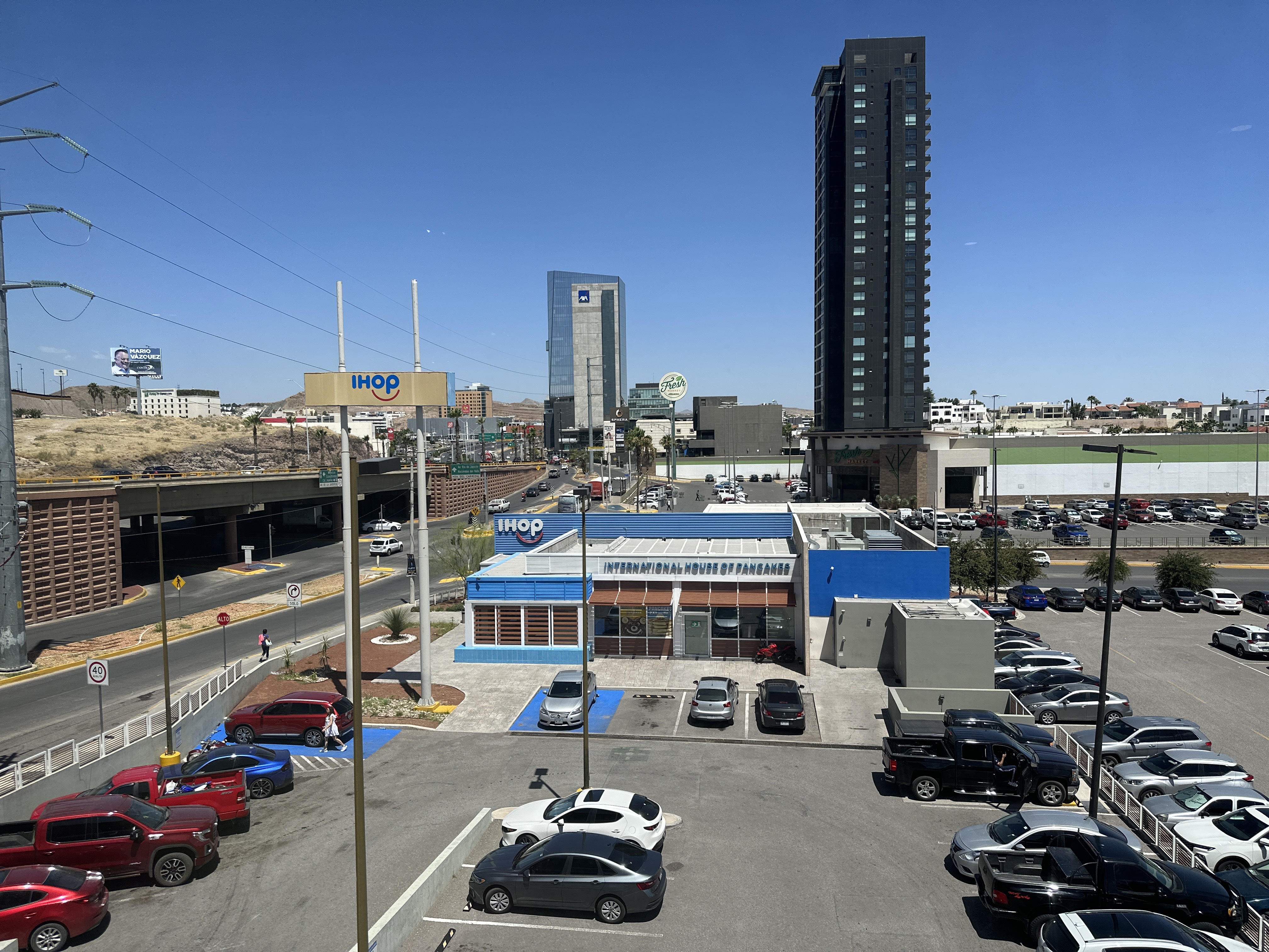 Enrizos restaurante Plaza HEBE image 7