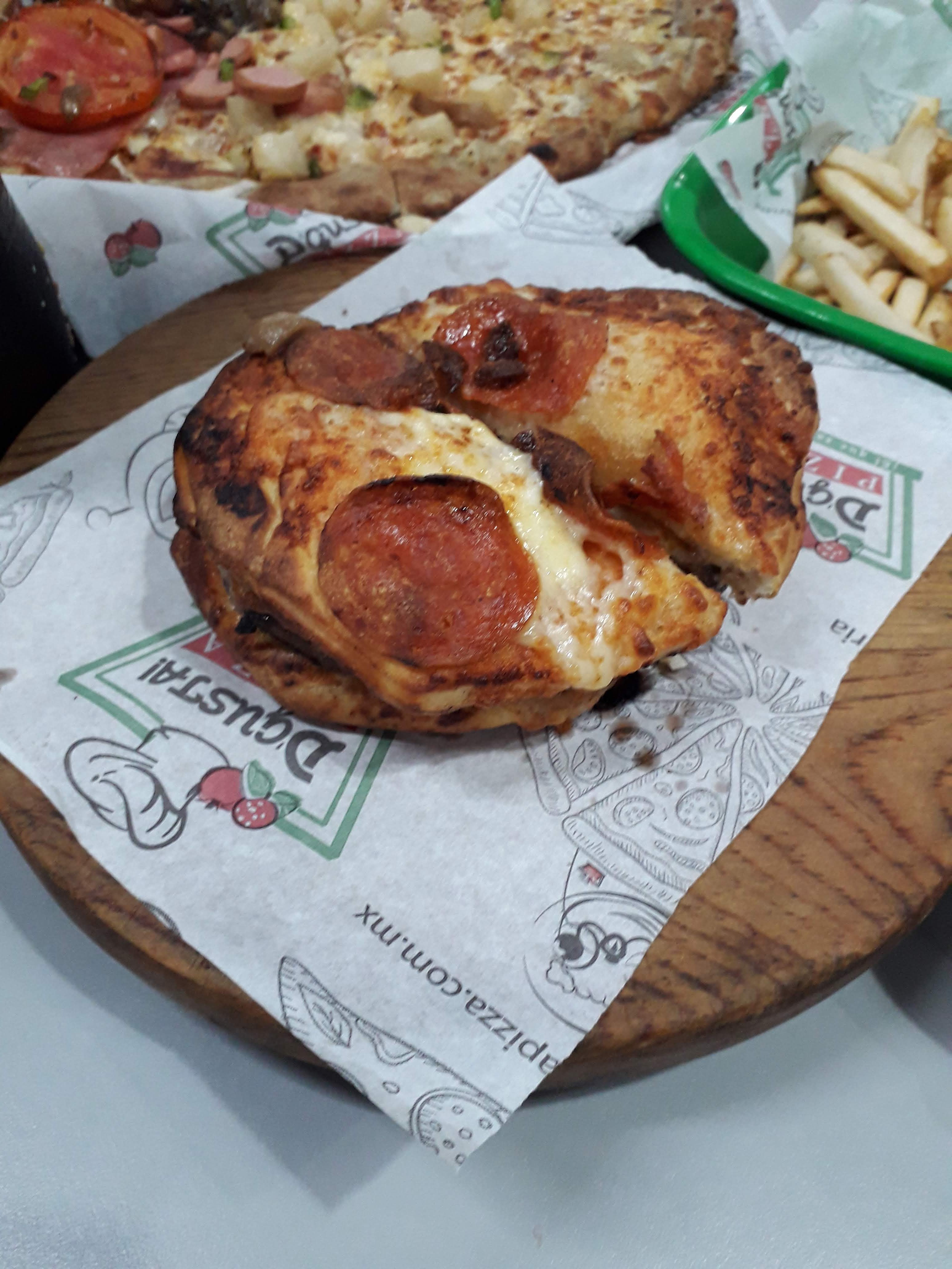 D'gusta Pizza image 10