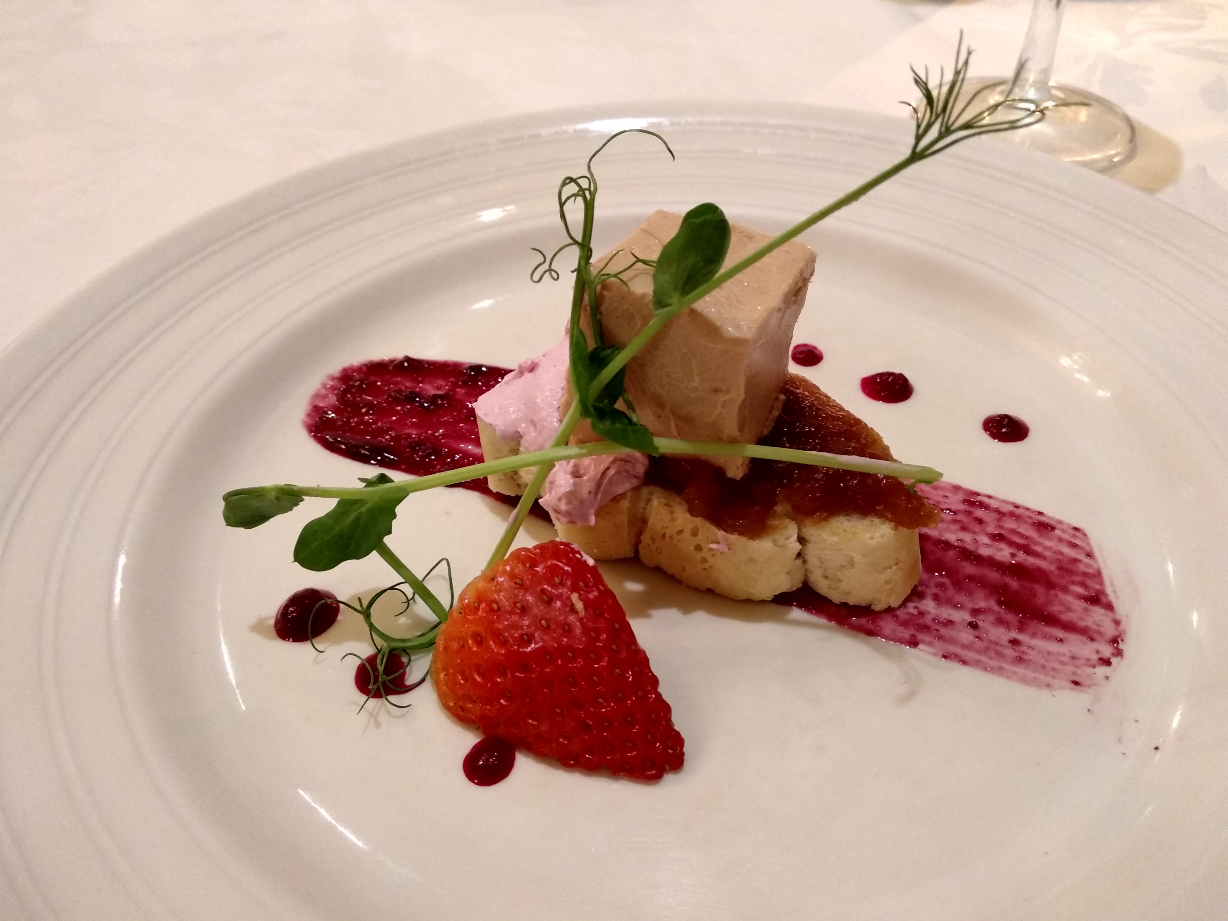 Le Gourmet Restaurant image 2