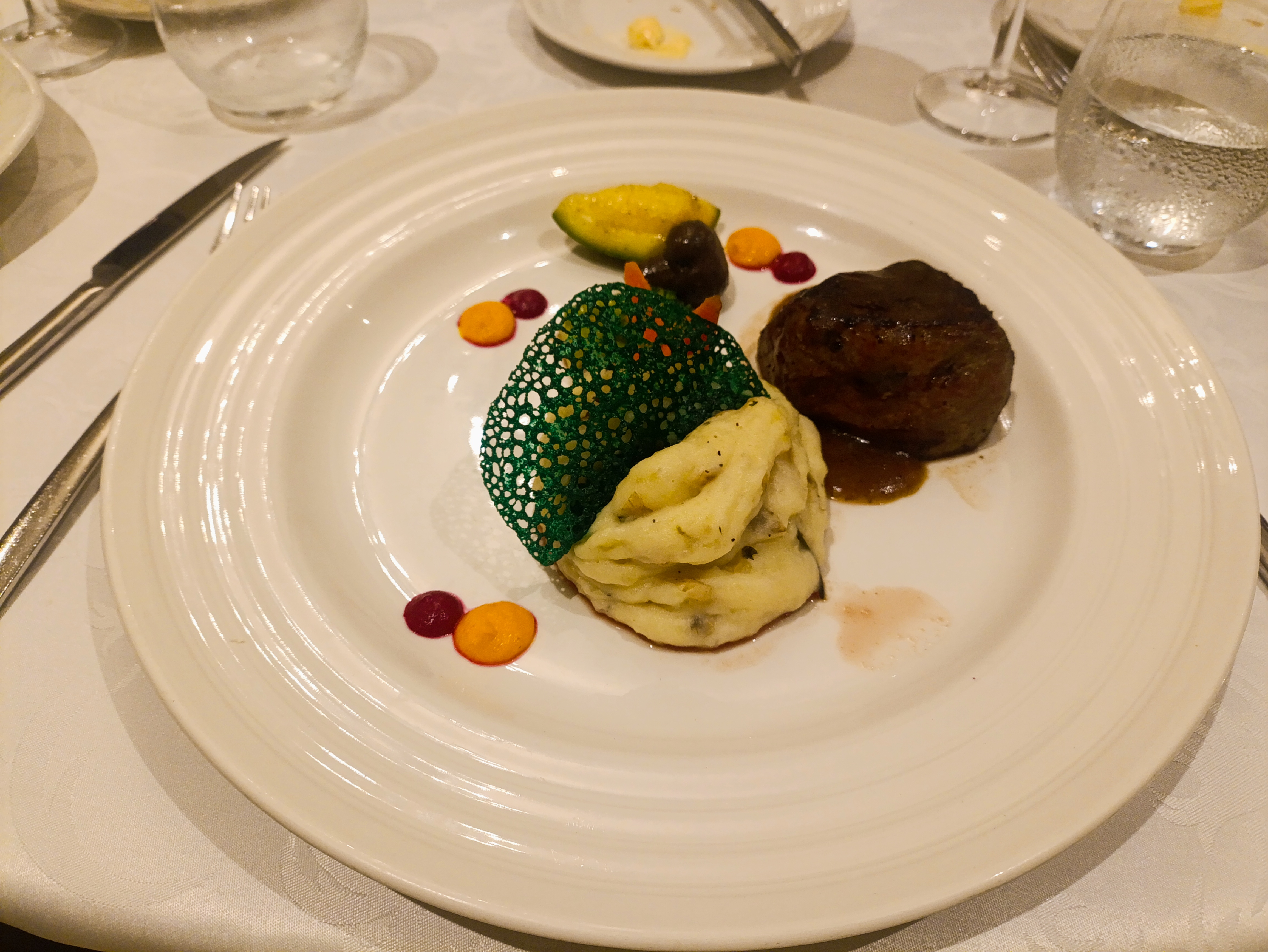 Le Gourmet Restaurant image 3