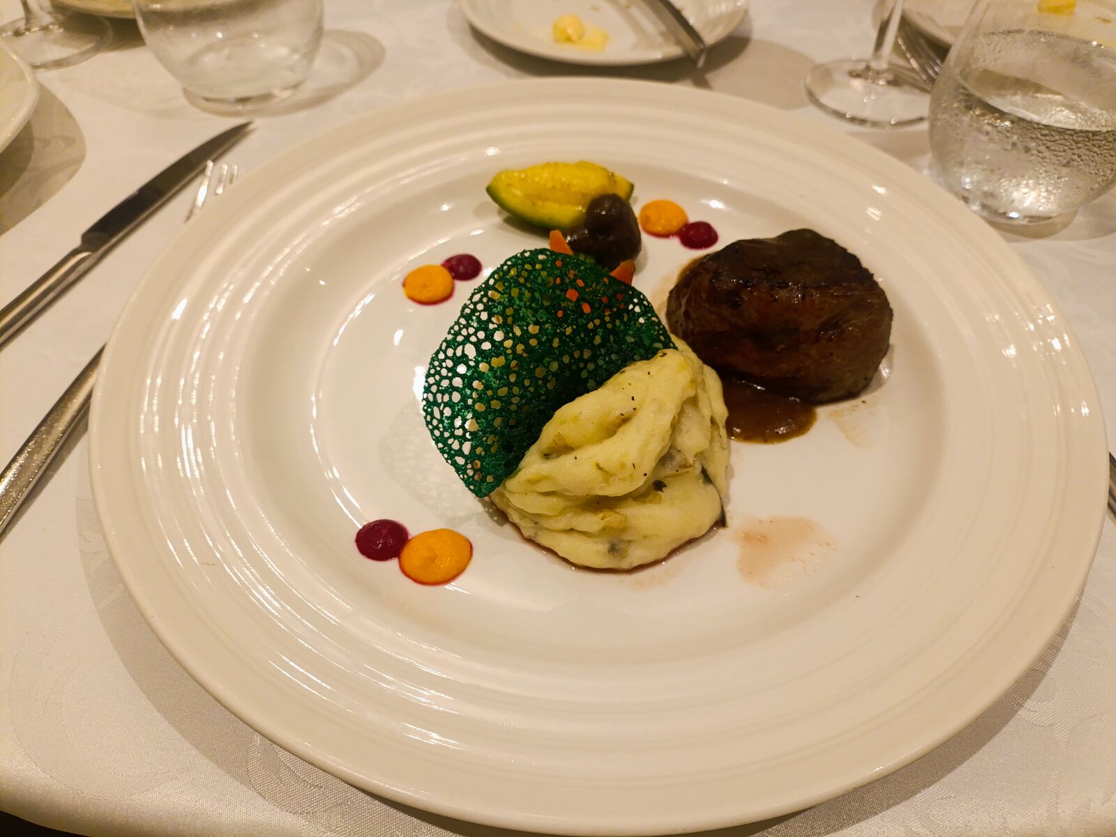Le Gourmet Restaurant image 3