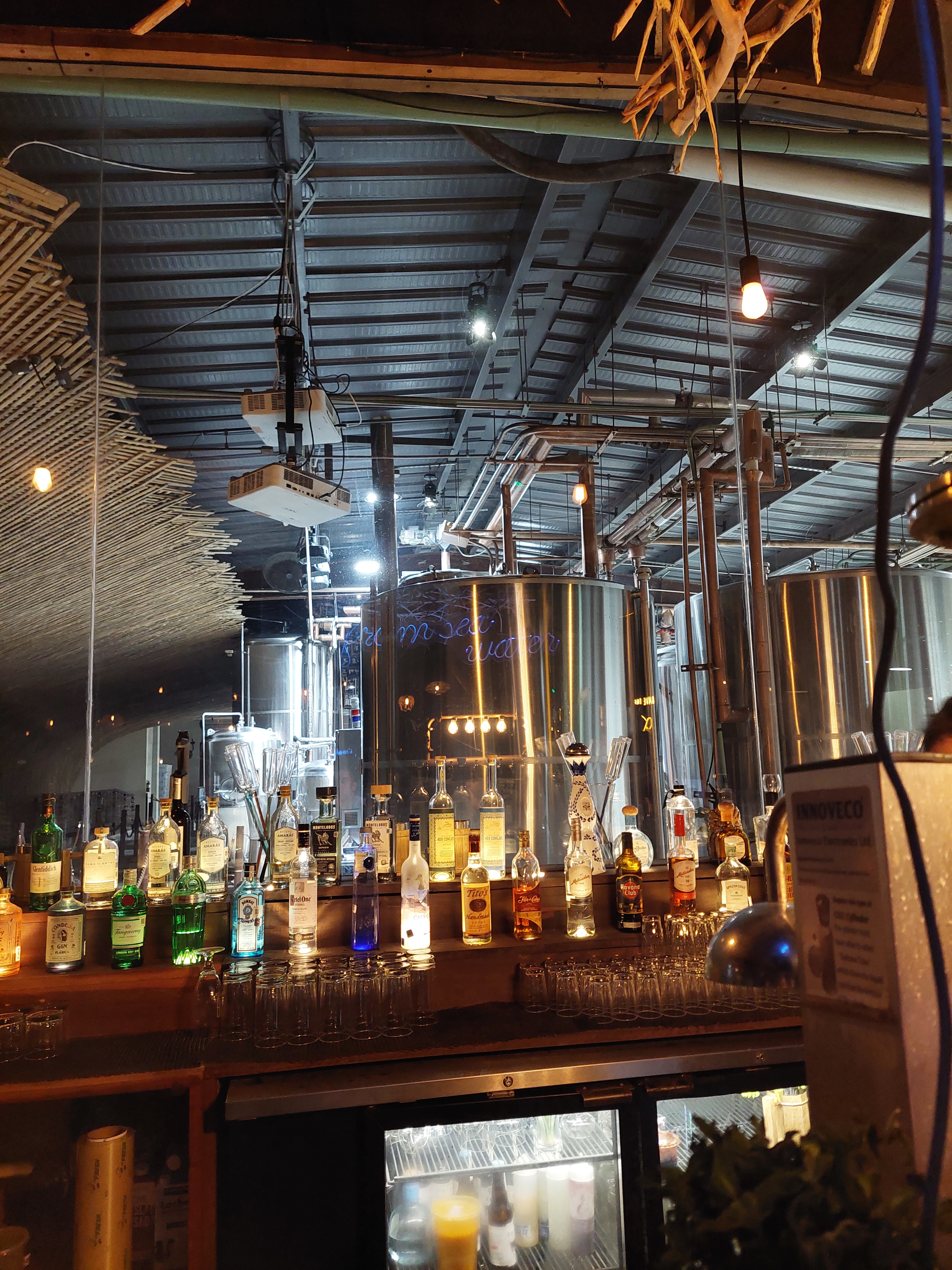 Cervecería Tulum Brewery Restaurant image 8