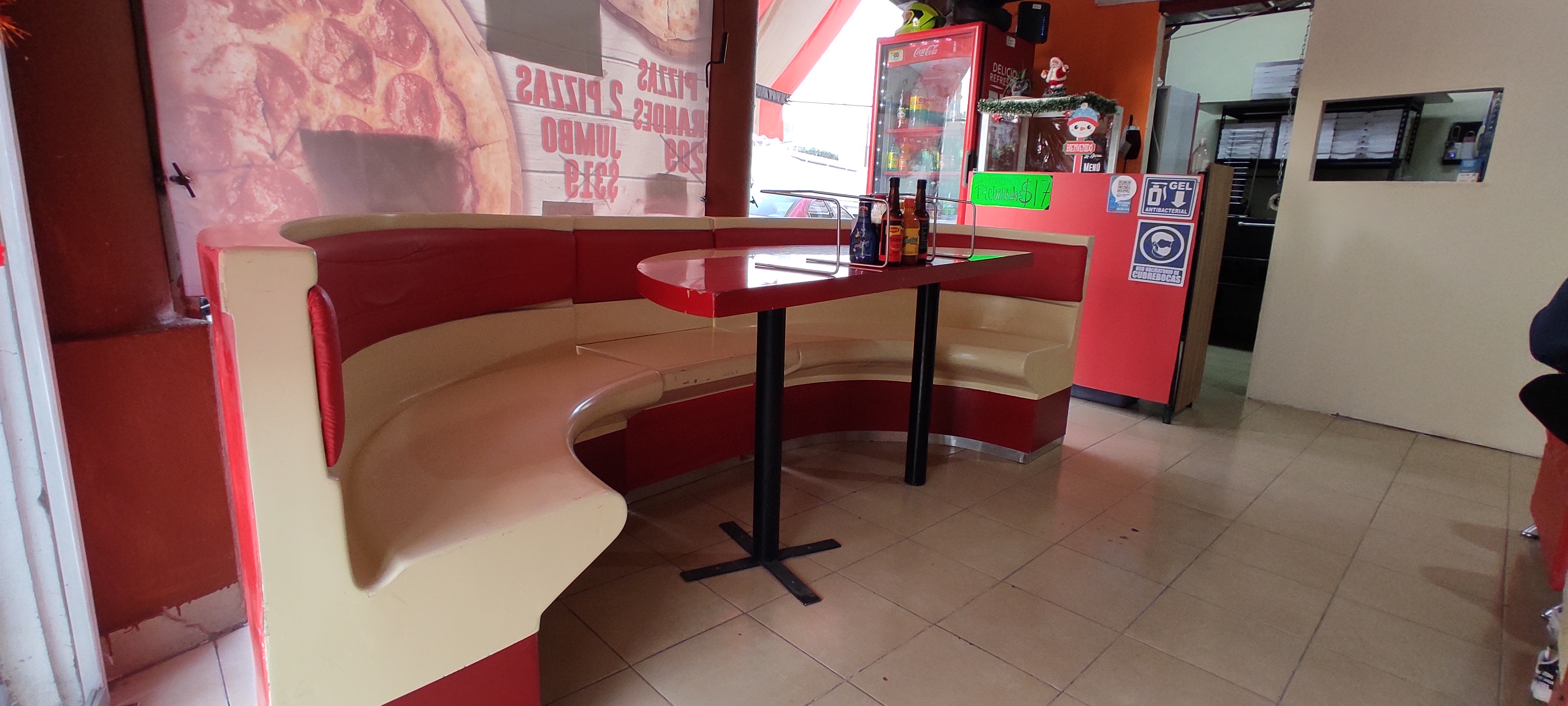 La Divína Pizza image 3