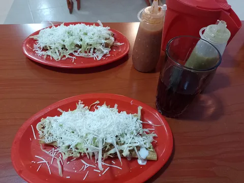 LA CASA DE LAS FLAUTAS. image 5