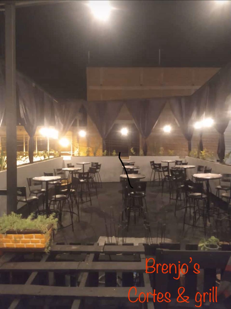 Brenjo's cortes & grill image 10