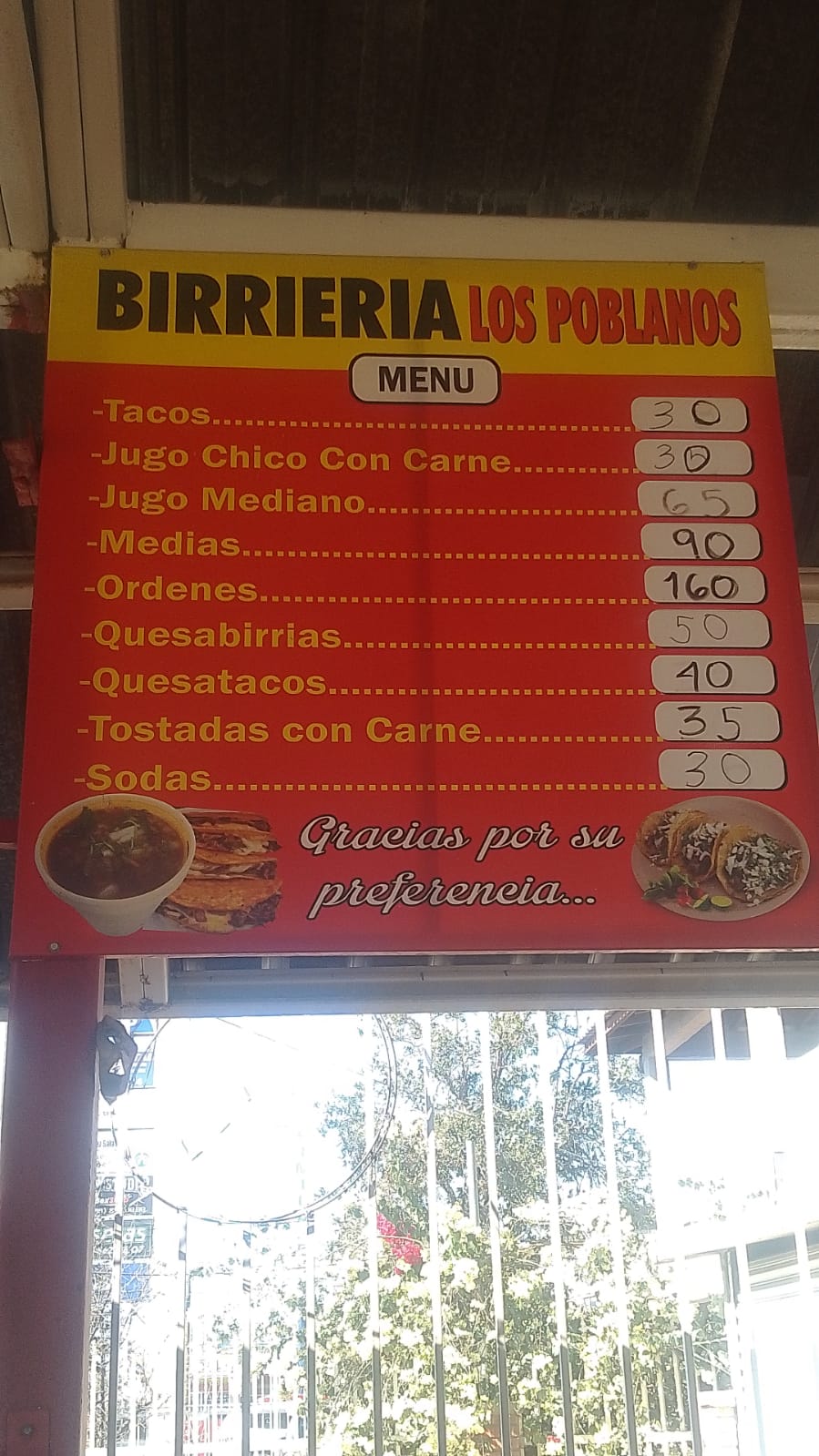 Birrieria los poblanos image 8