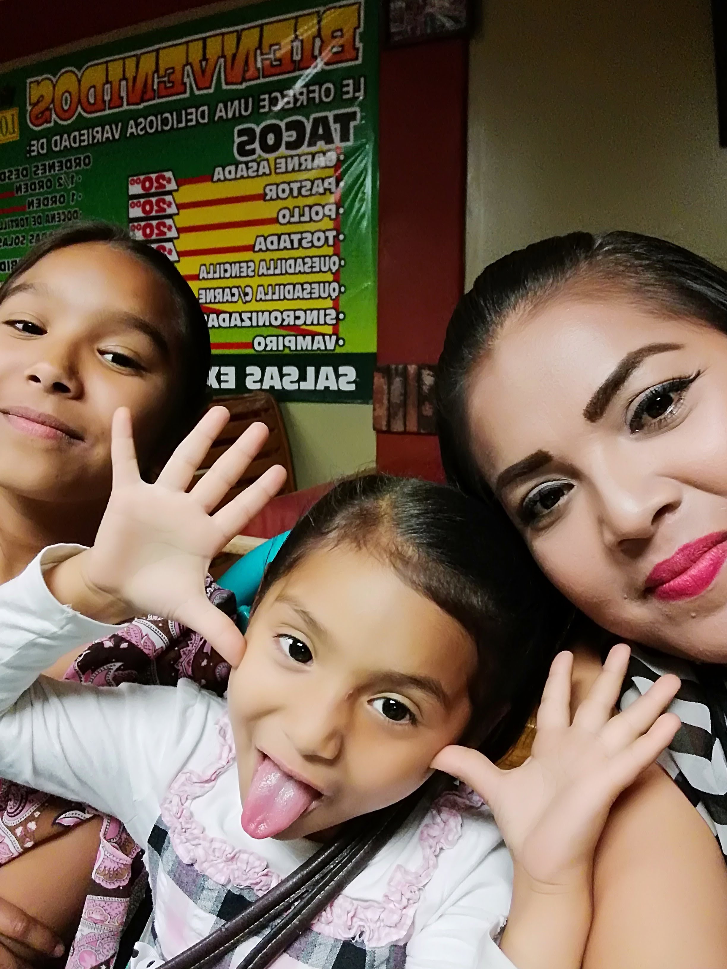 Los Molcajetes image 7