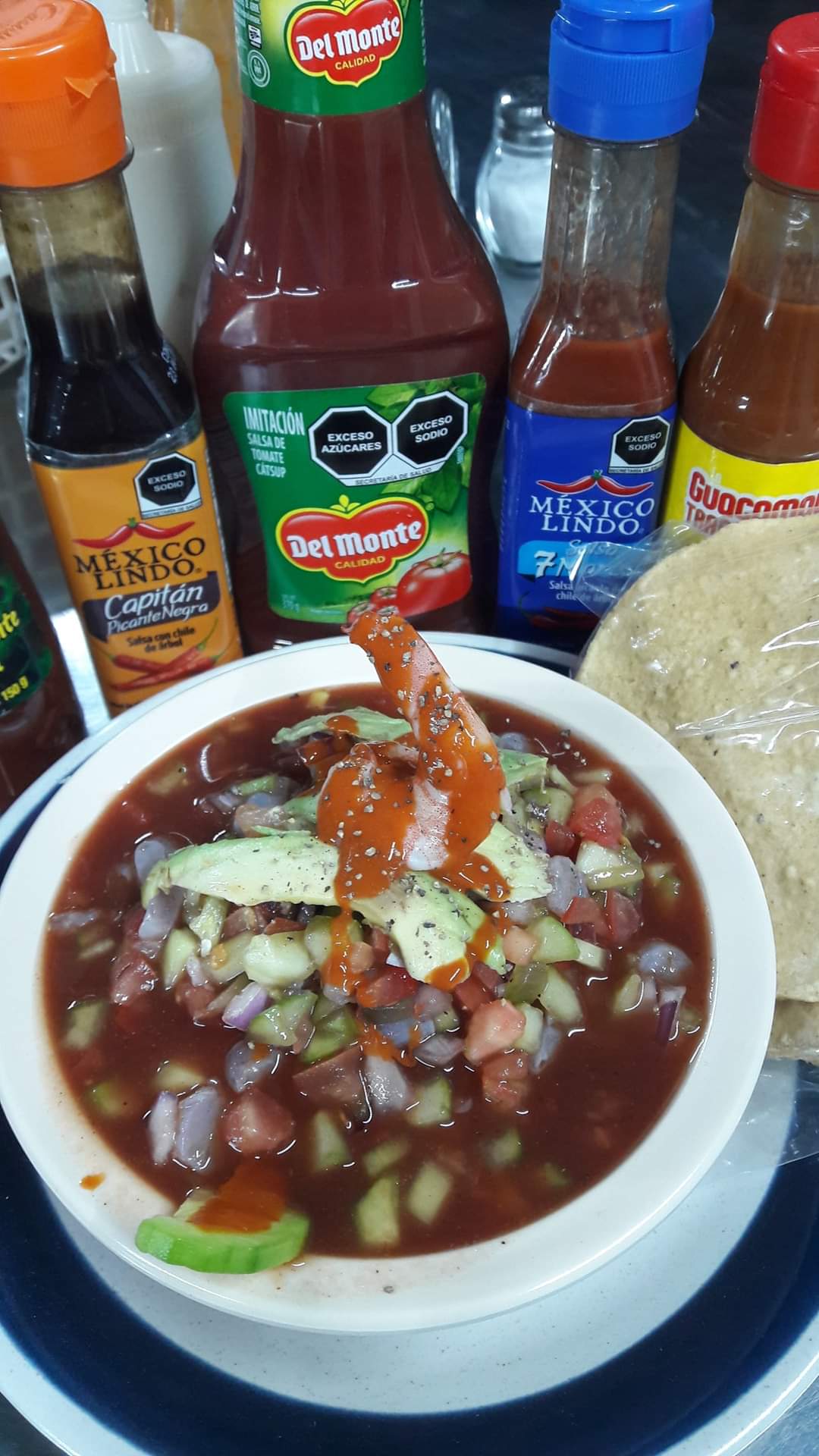 Mariscos el amigo image 10